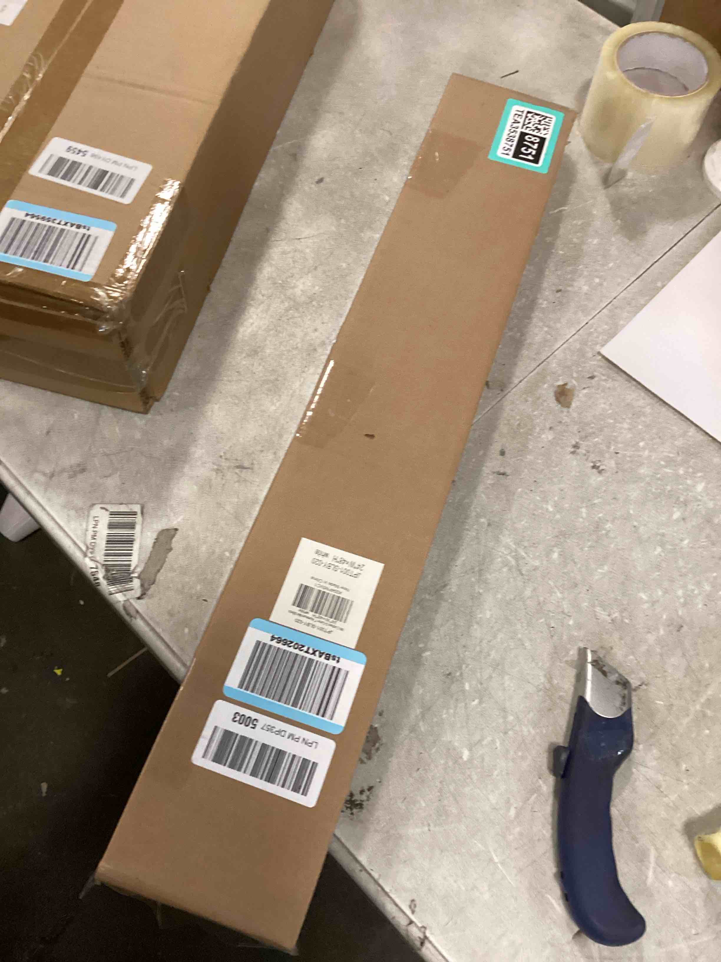 https://s3.amazonaws.com/lotting-images-prod/bidfta/TEA3538751_1749062332181.jpeg