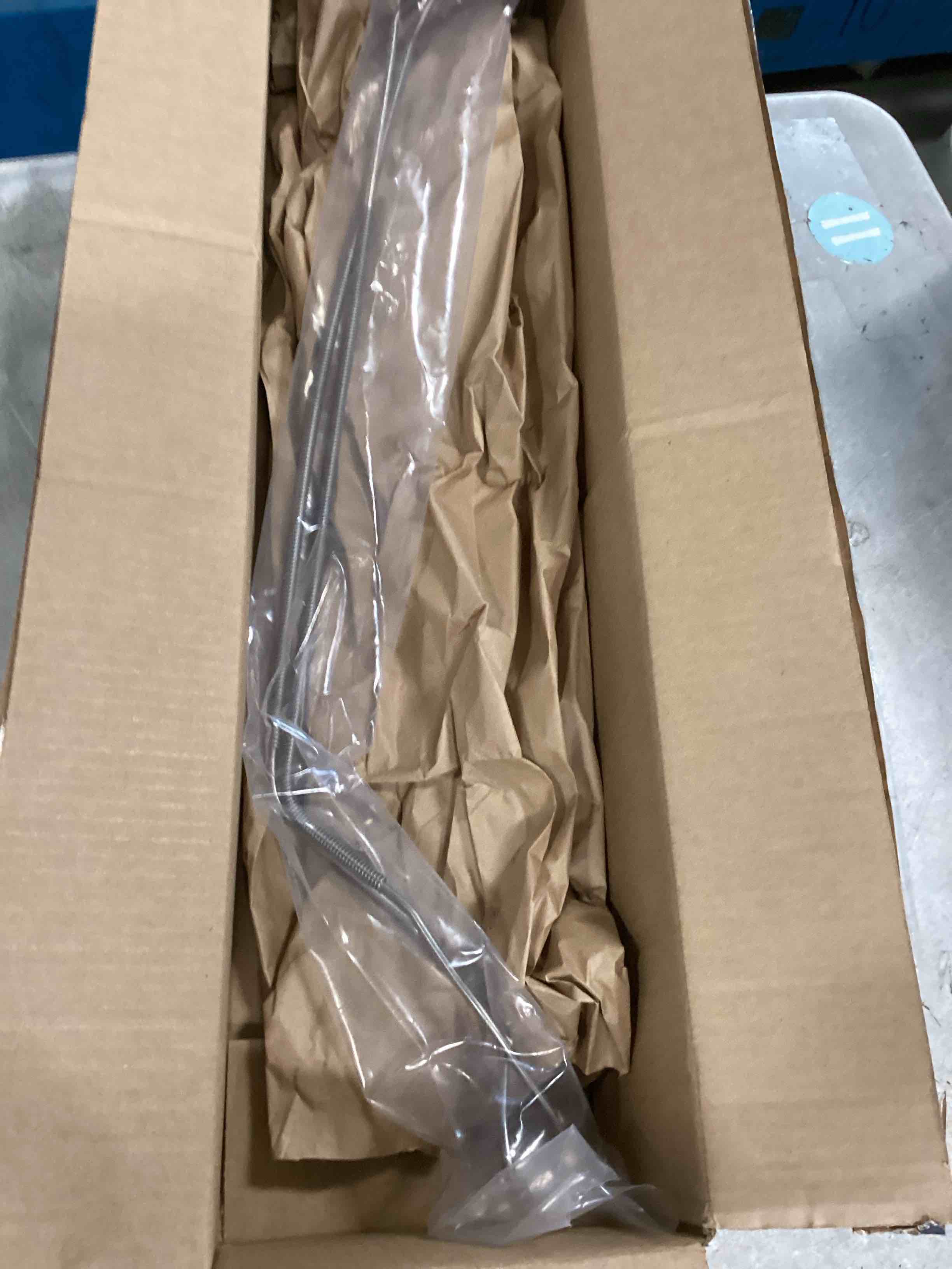 https://s3.amazonaws.com/lotting-images-prod/bidfta/TEA3539194_1749226413541.jpeg