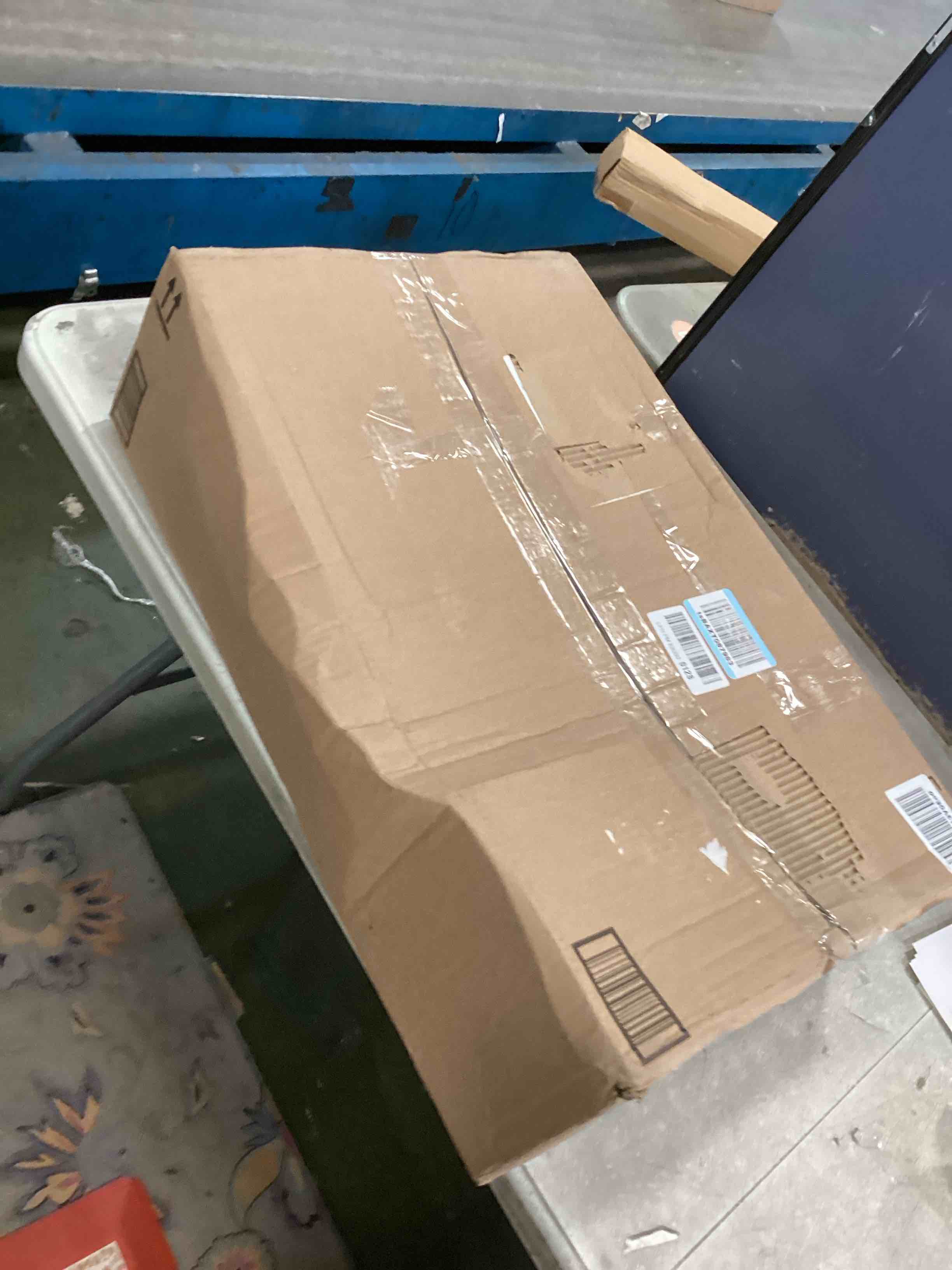 https://s3.amazonaws.com/lotting-images-prod/bidfta/TEA3539248_1749234872816.jpeg