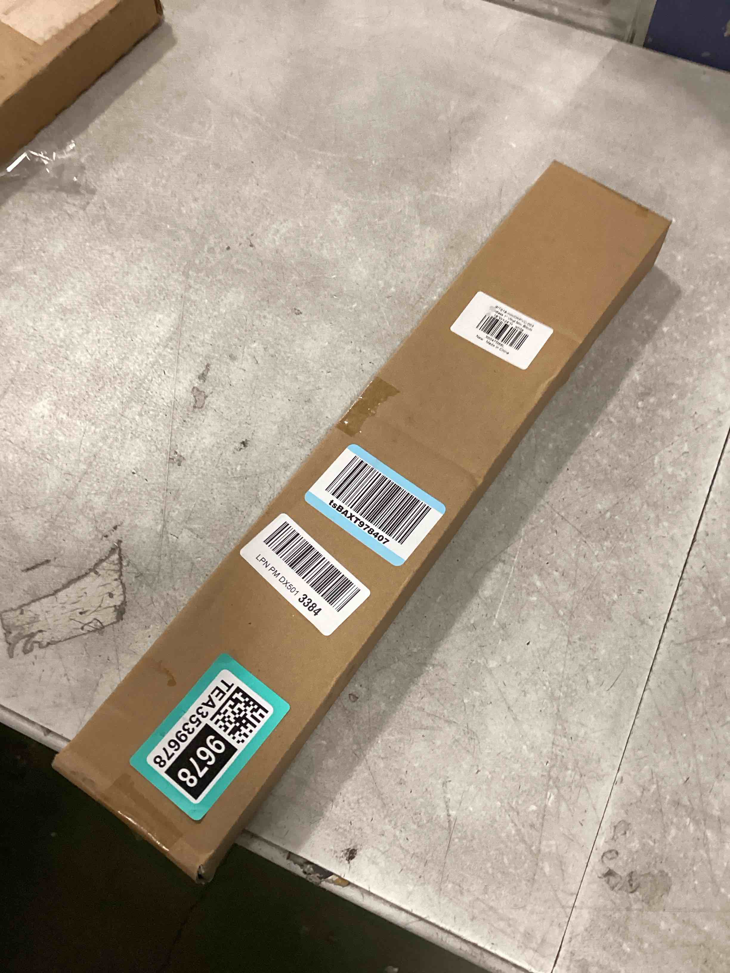 https://s3.amazonaws.com/lotting-images-prod/bidfta/TEA3539678_1749559363793.jpeg