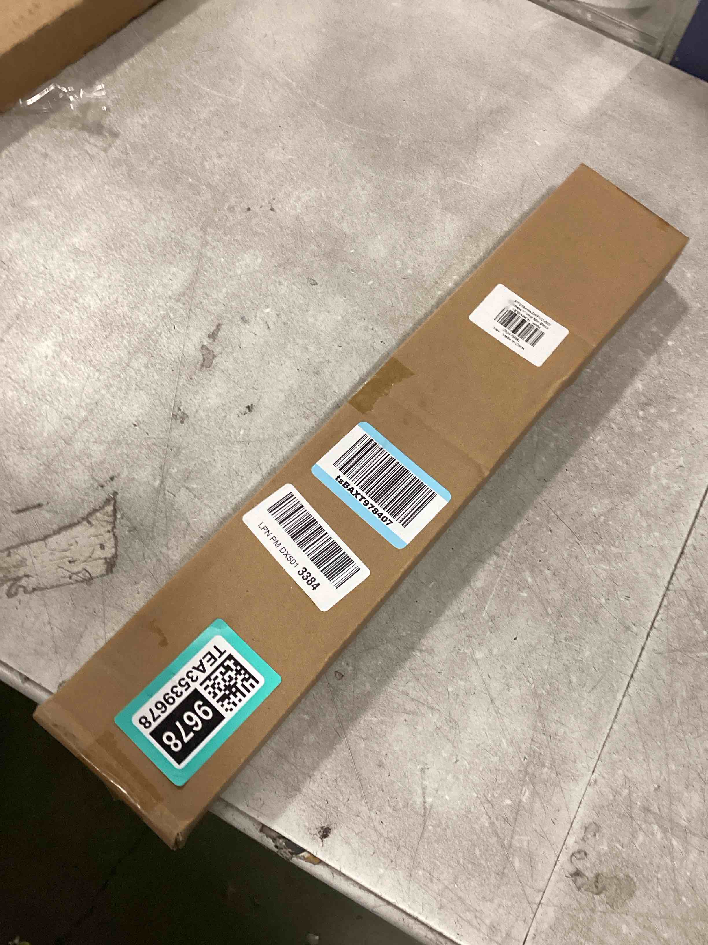 https://s3.amazonaws.com/lotting-images-prod/bidfta/TEA3539678_1749559365128.jpeg