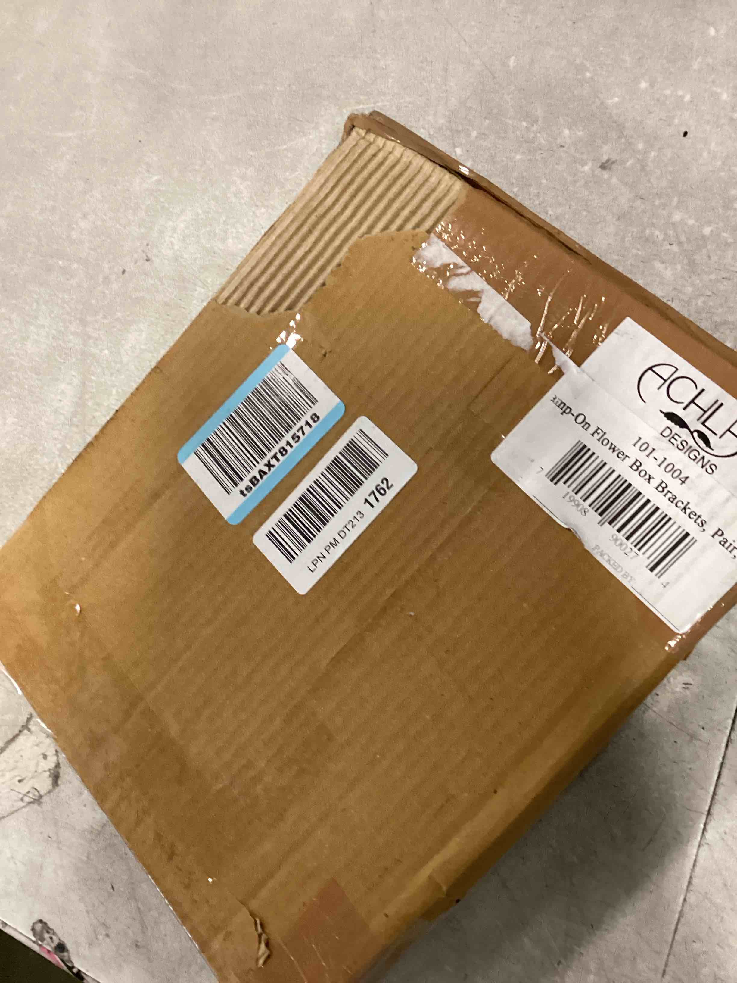 https://s3.amazonaws.com/lotting-images-prod/bidfta/TEA3539857_1749585008710.jpeg