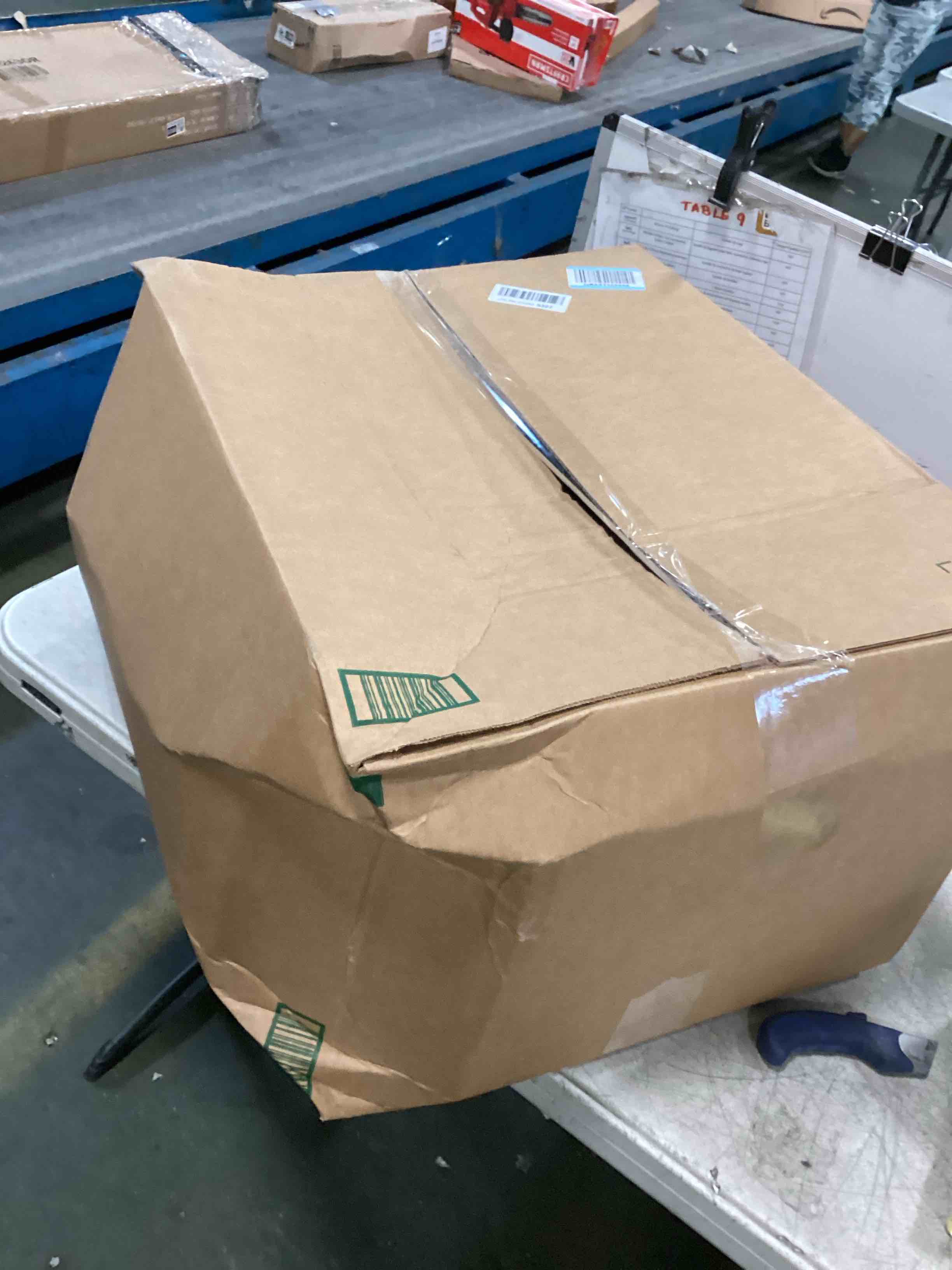 https://s3.amazonaws.com/lotting-images-prod/bidfta/TEA3540443_1749902396520.jpeg