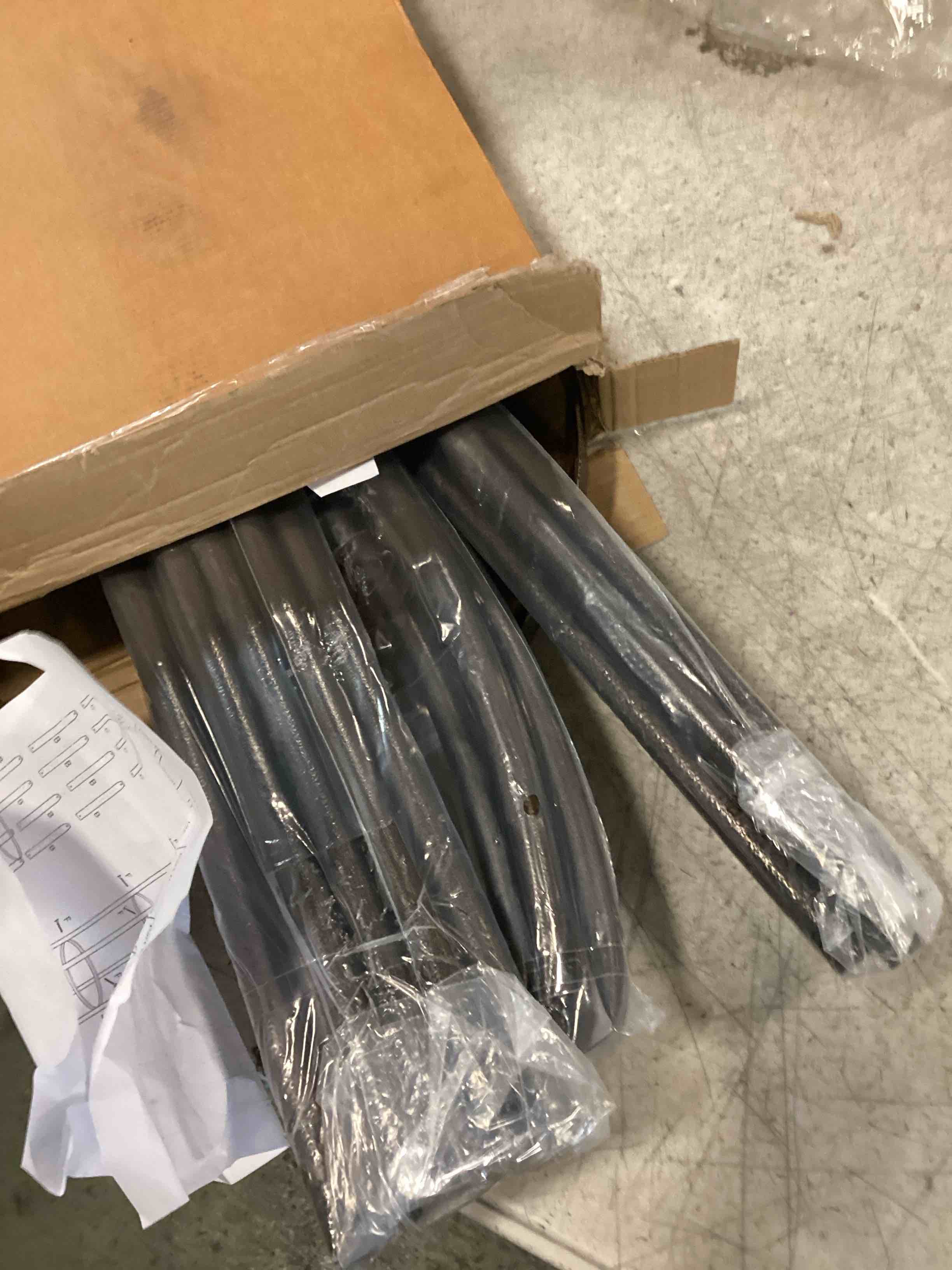 https://s3.amazonaws.com/lotting-images-prod/bidfta/TEA3540516_1749912590747.jpeg