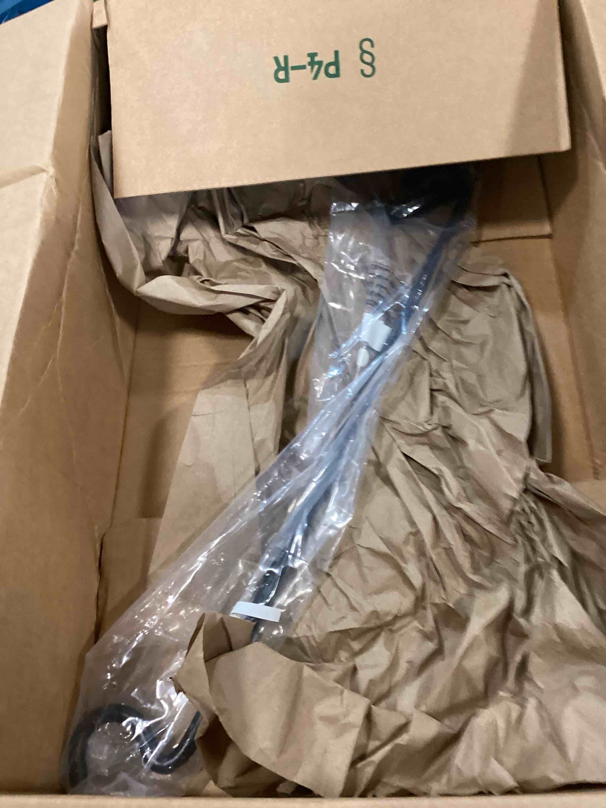 https://s3.amazonaws.com/lotting-images-prod/bidfta/TEA3540553_1749920279266.jpeg