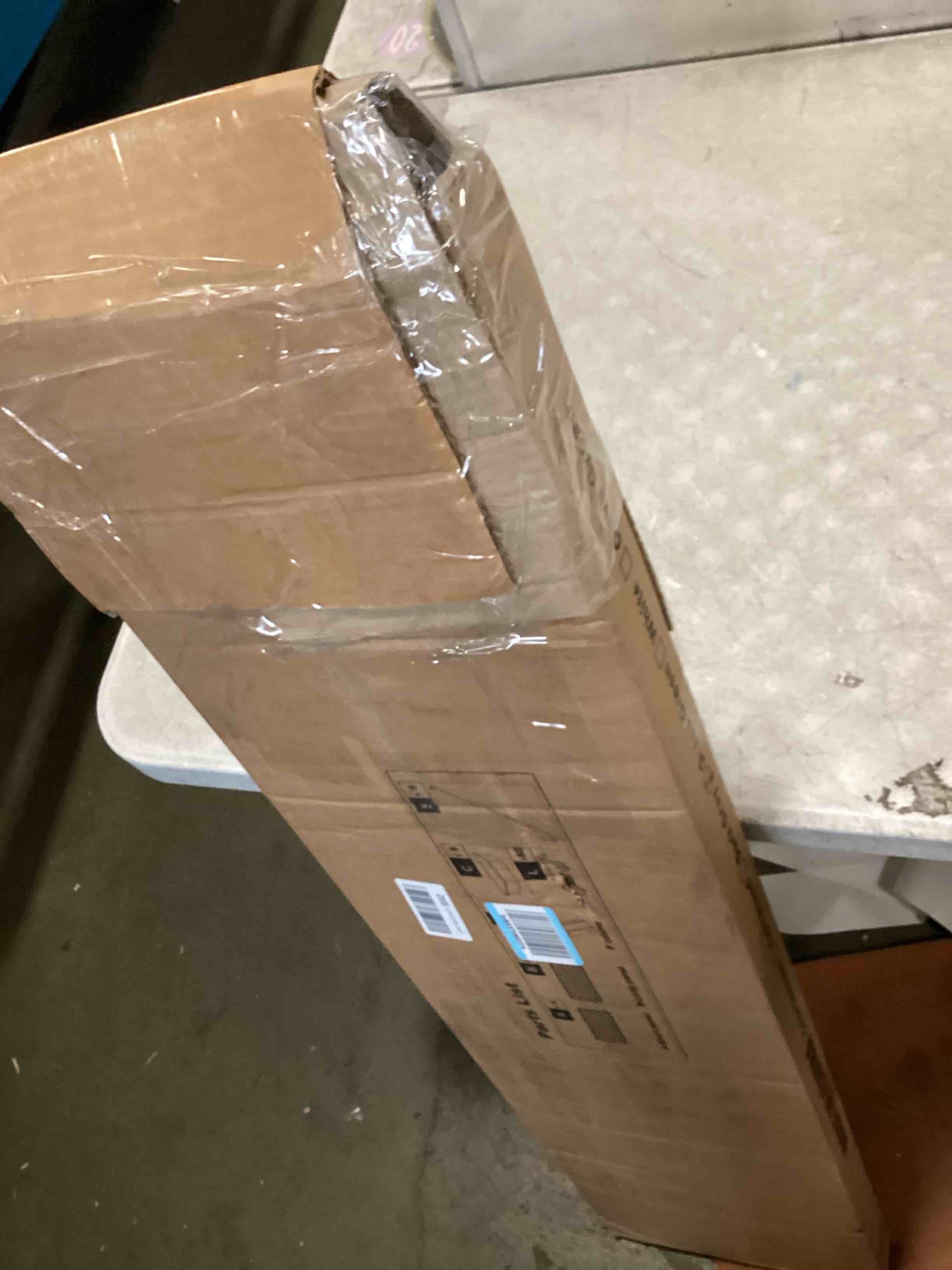https://s3.amazonaws.com/lotting-images-prod/bidfta/TEA3544065_1749821725903.jpeg