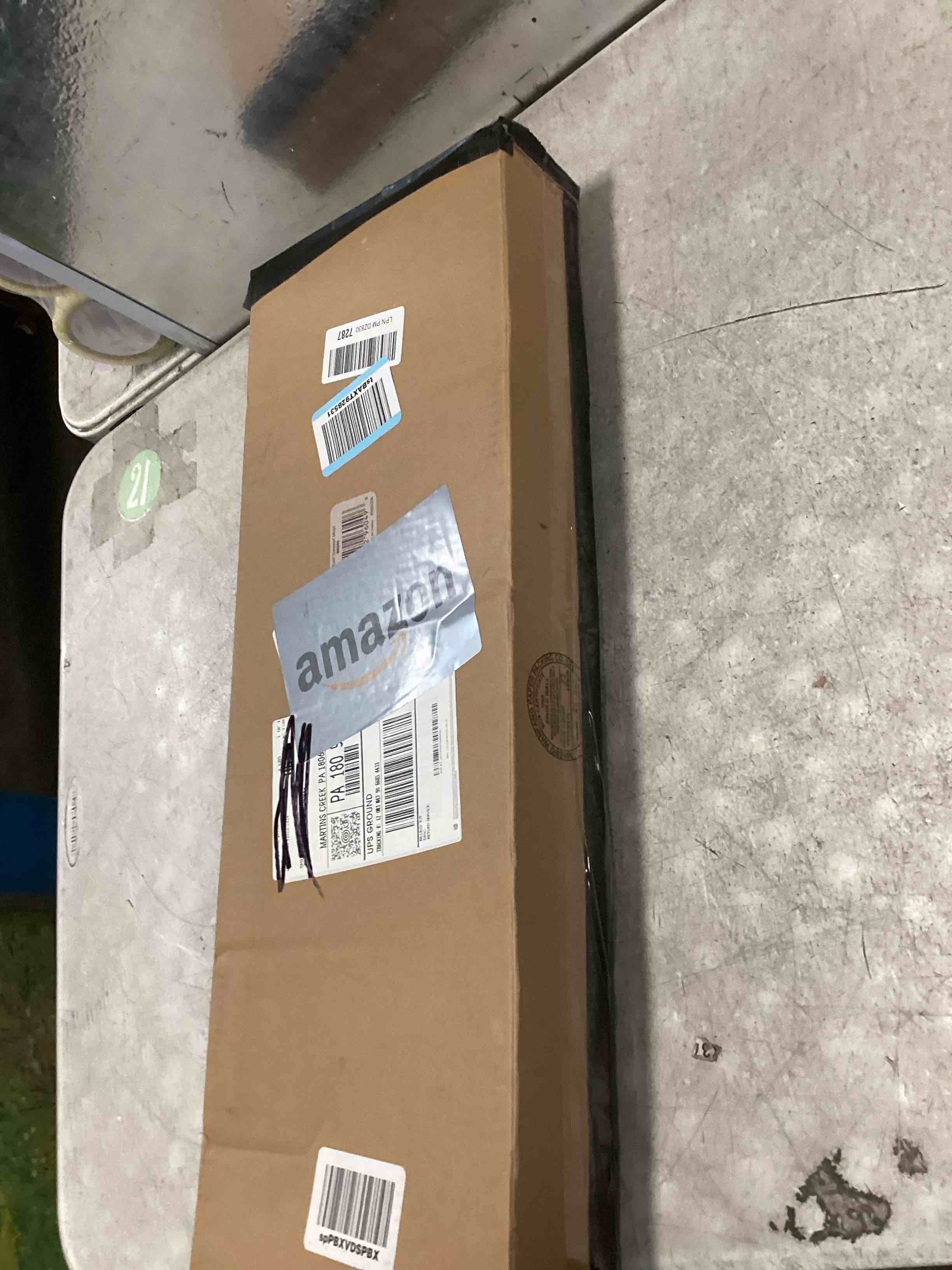 https://s3.amazonaws.com/lotting-images-prod/bidfta/TEA3544237_1749839010643.jpeg