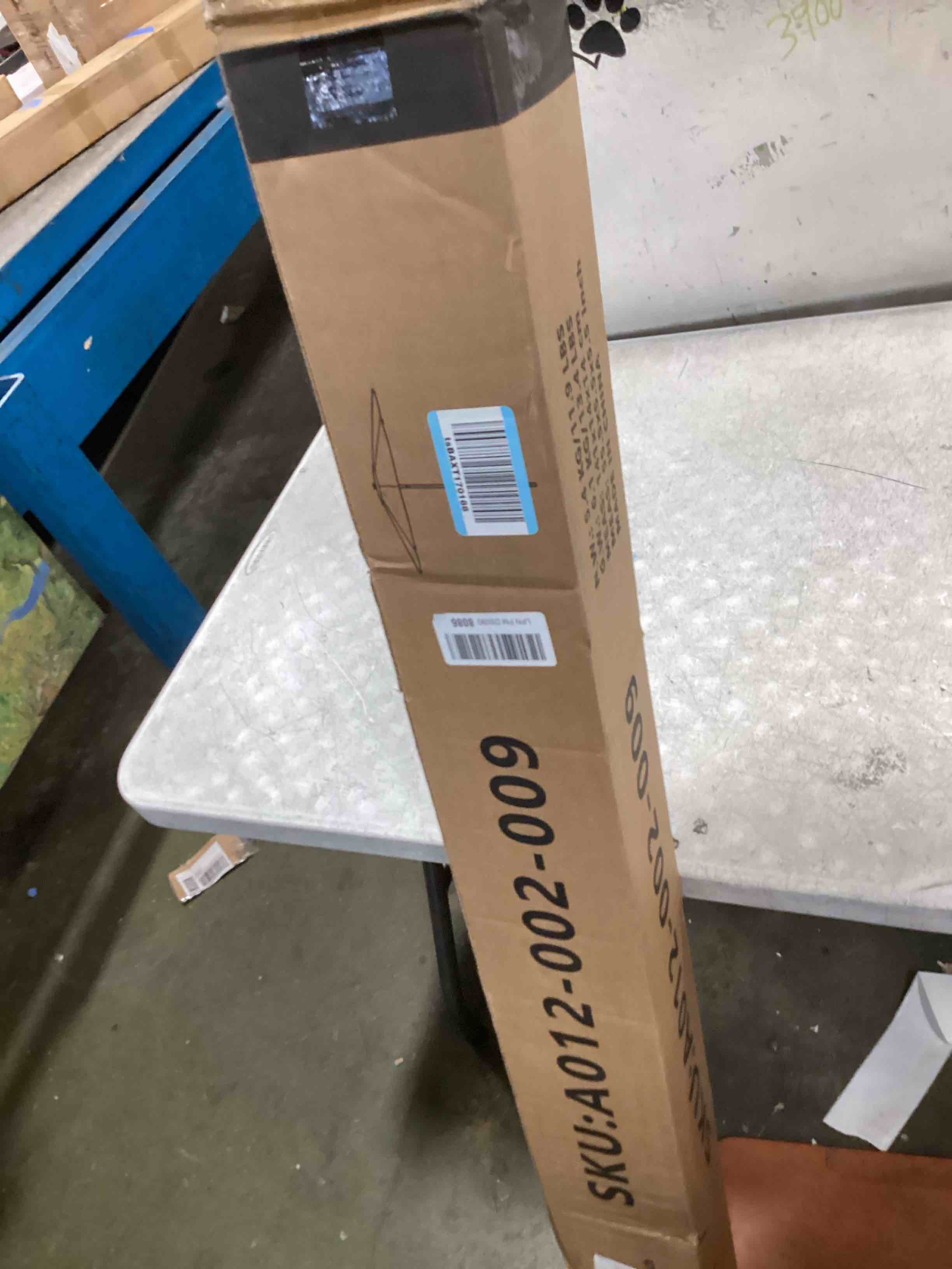https://s3.amazonaws.com/lotting-images-prod/bidfta/TEA3544327_1749902846519.jpeg