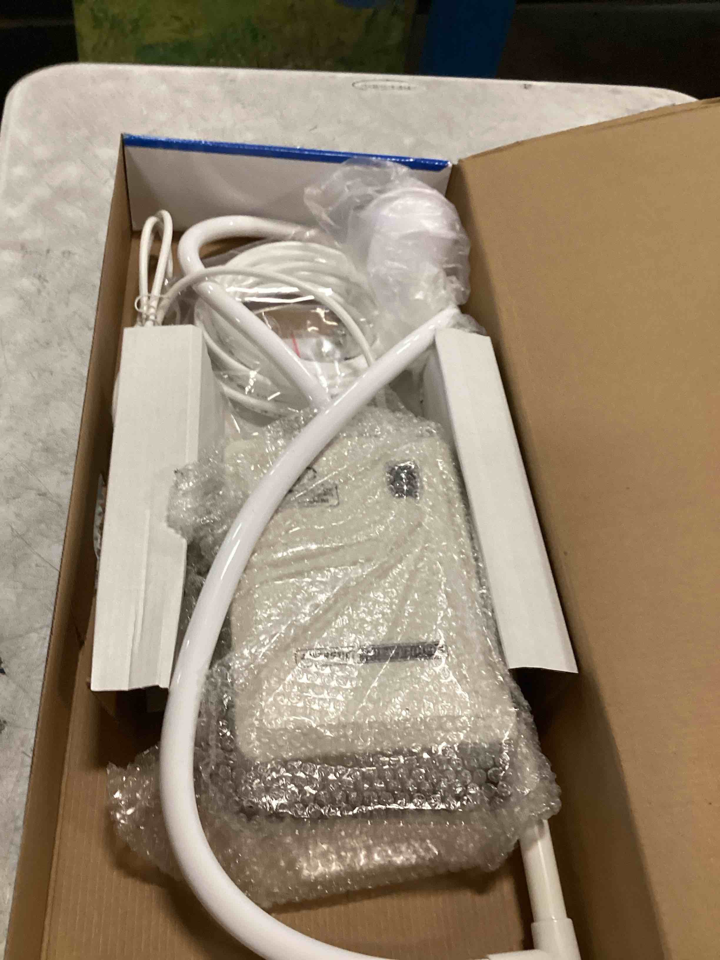 https://s3.amazonaws.com/lotting-images-prod/bidfta/TEA3544355_1749905215987.jpeg
