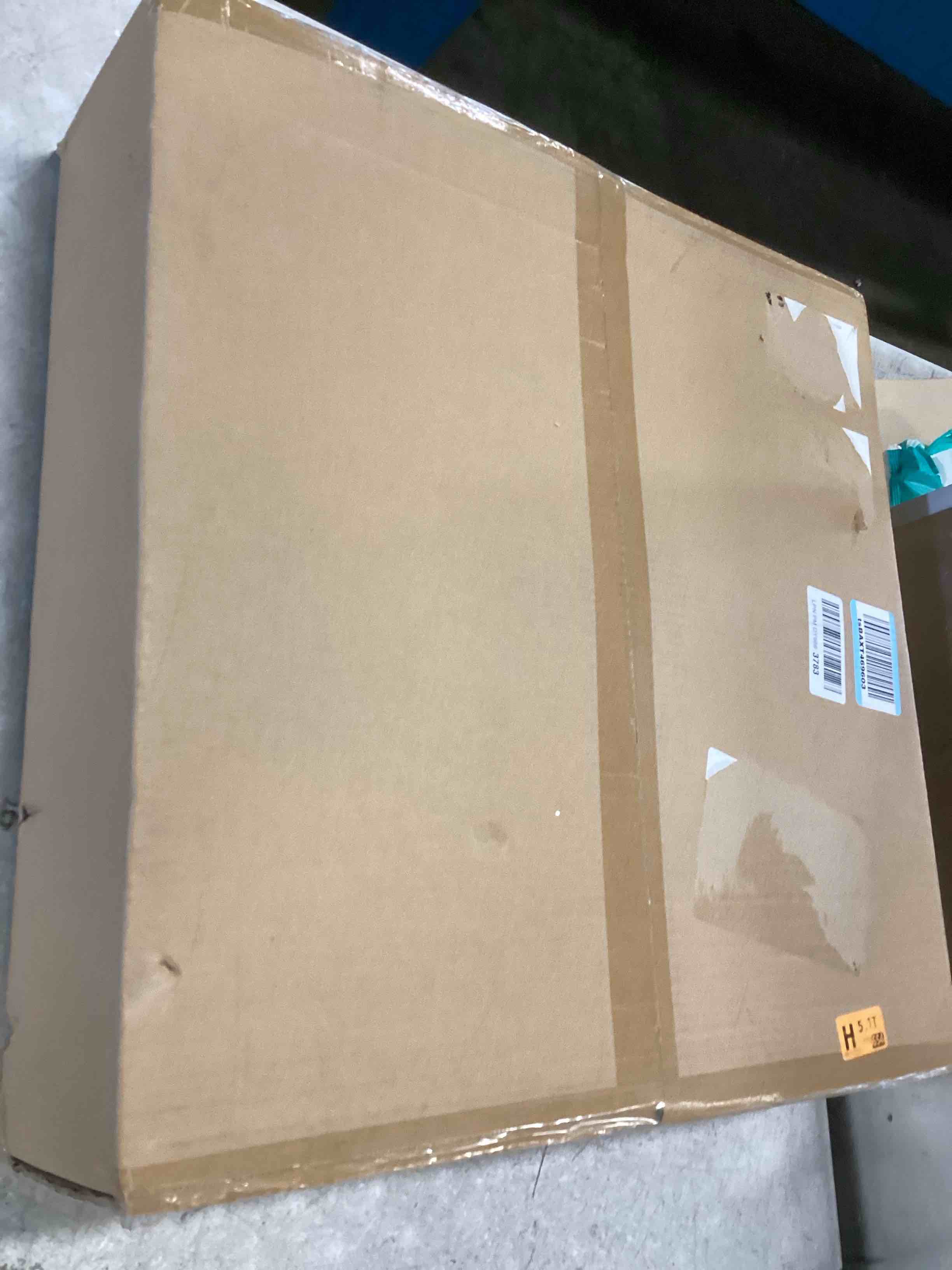 https://s3.amazonaws.com/lotting-images-prod/bidfta/TEA3544468_1749914703629.jpeg
