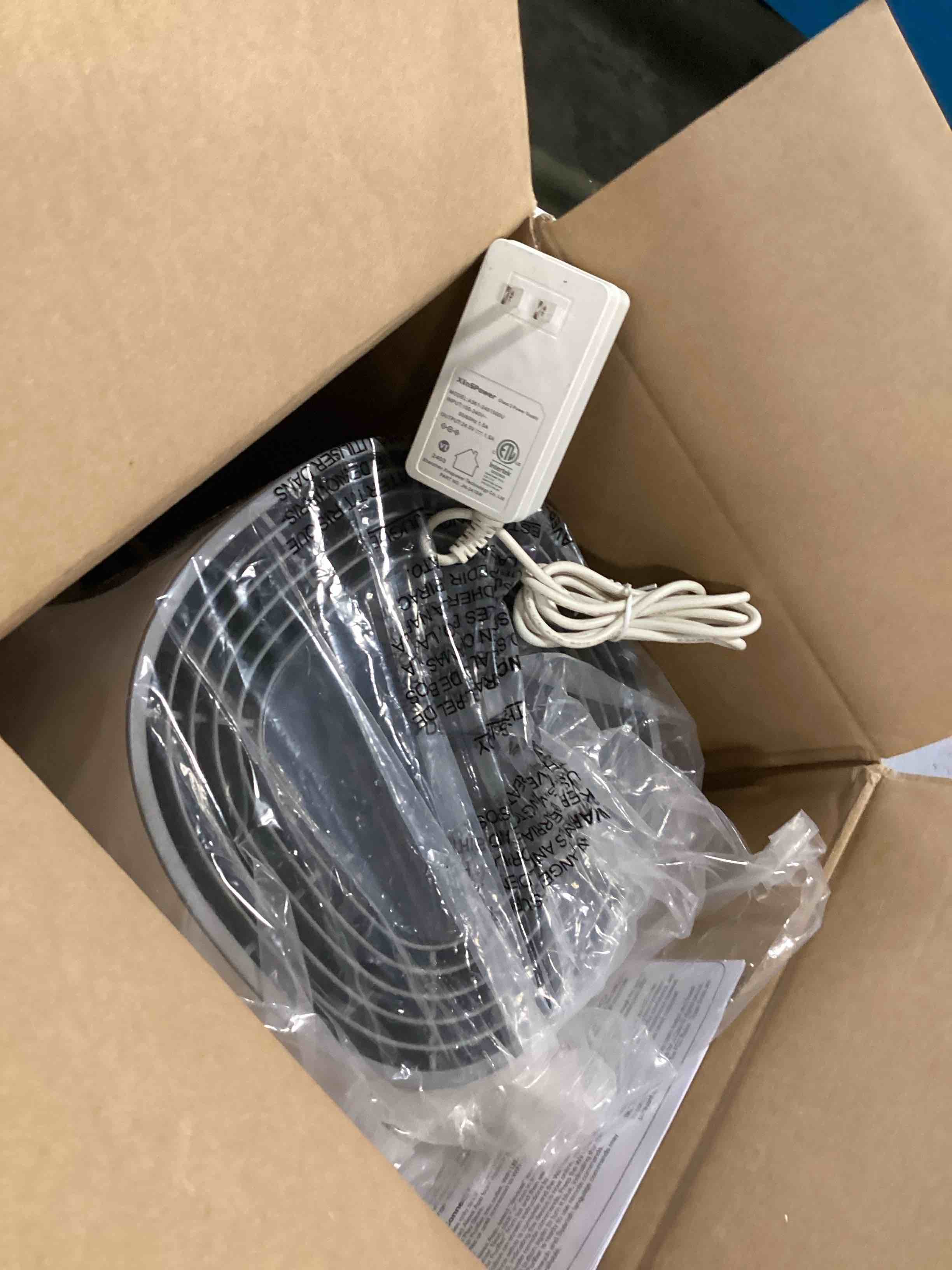 https://s3.amazonaws.com/lotting-images-prod/bidfta/TEA3544732_1750103092514.jpeg