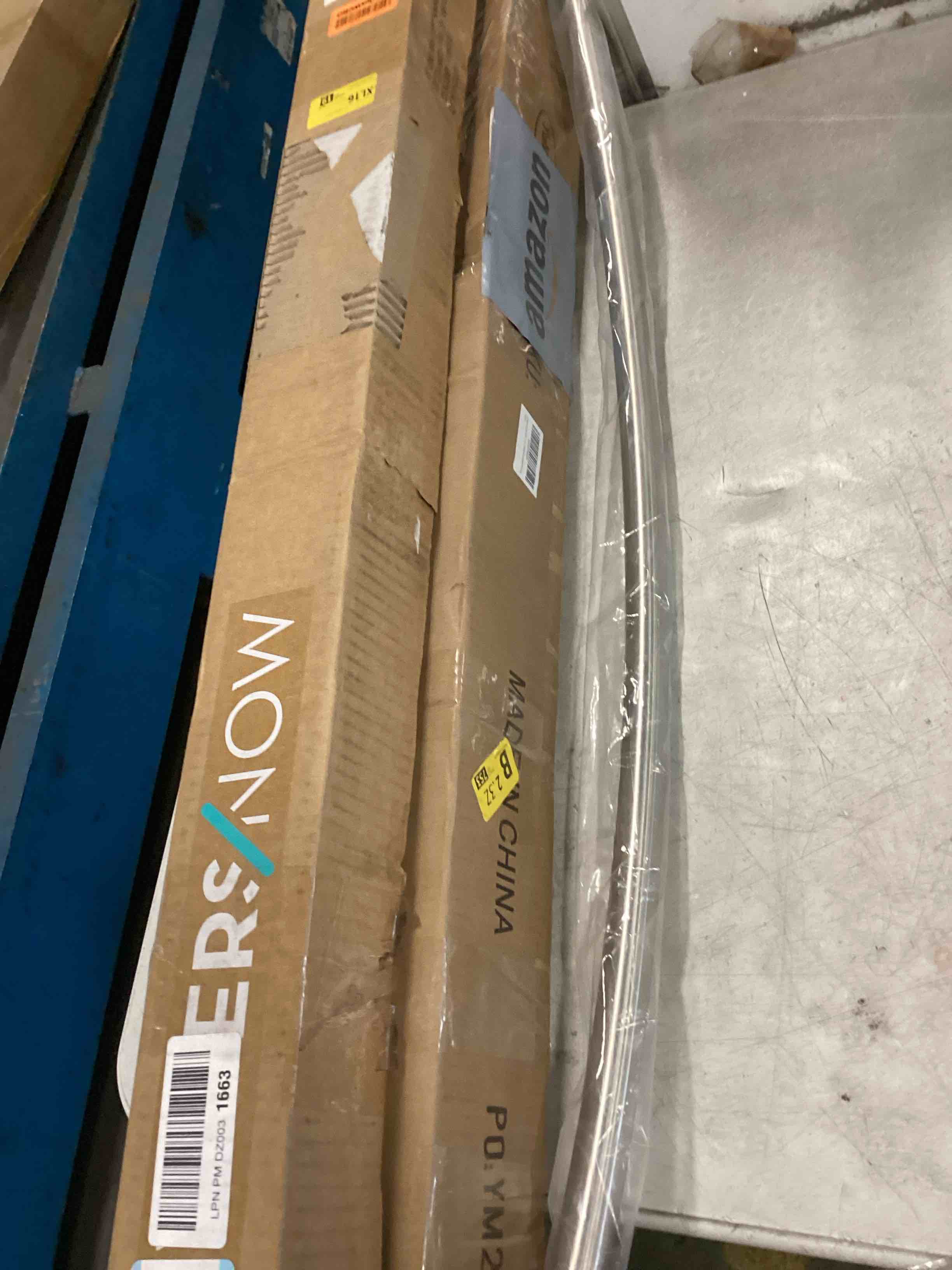 https://s3.amazonaws.com/lotting-images-prod/bidfta/TEA3545003_1750181029383.jpeg