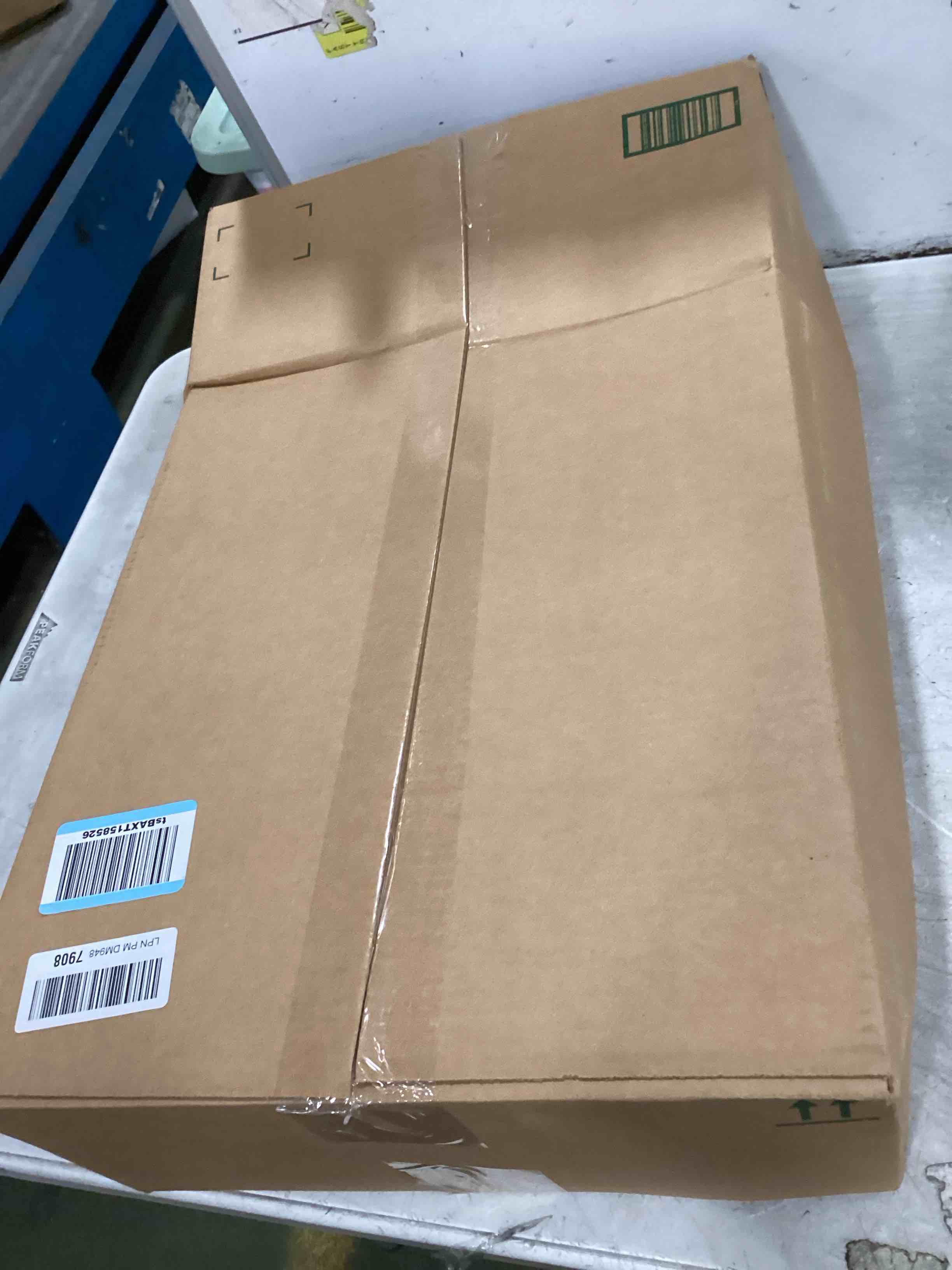https://s3.amazonaws.com/lotting-images-prod/bidfta/TEA3545080_1750248816708.jpeg