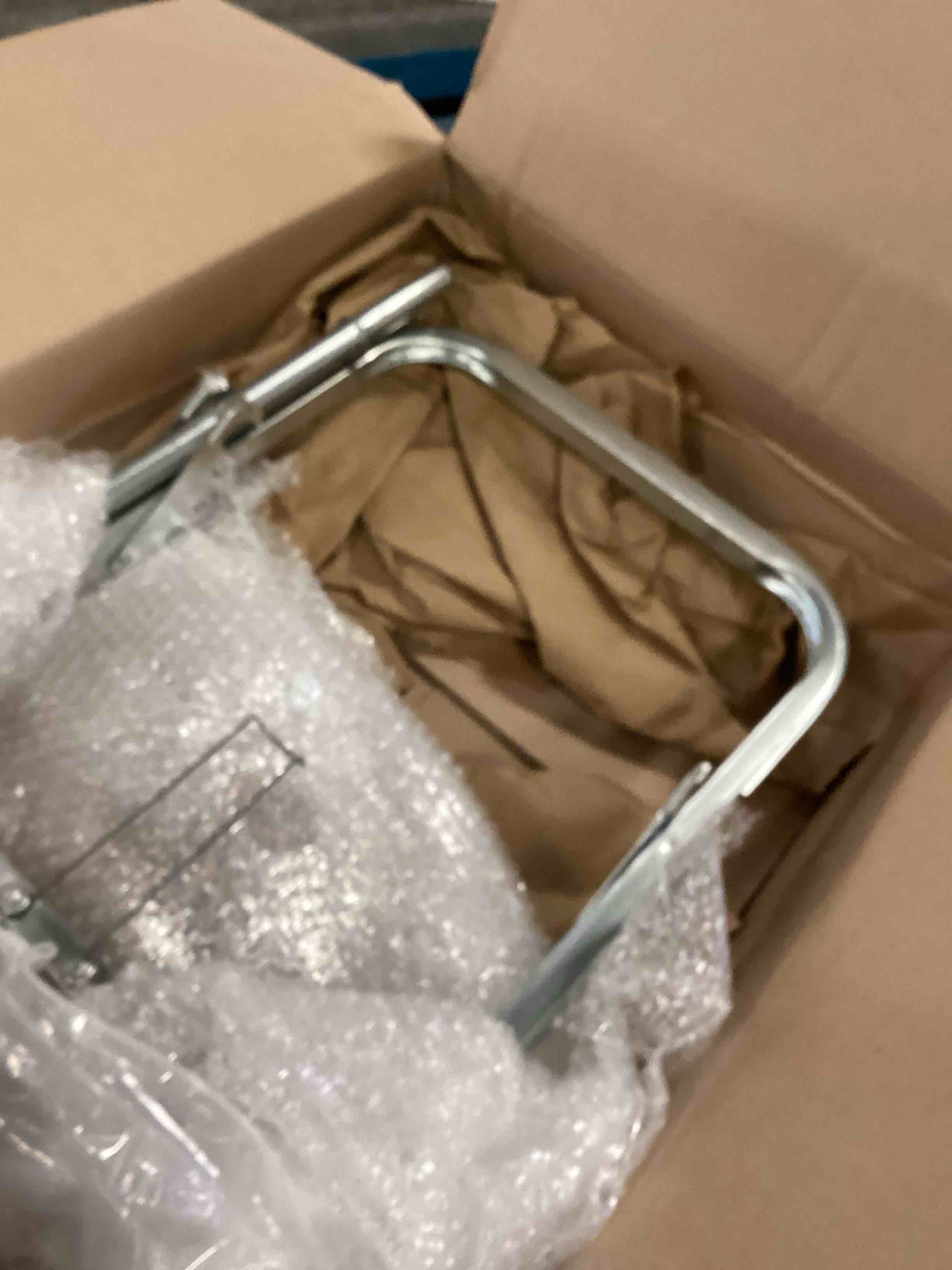https://s3.amazonaws.com/lotting-images-prod/bidfta/TEA3545279_1750269040903.jpeg