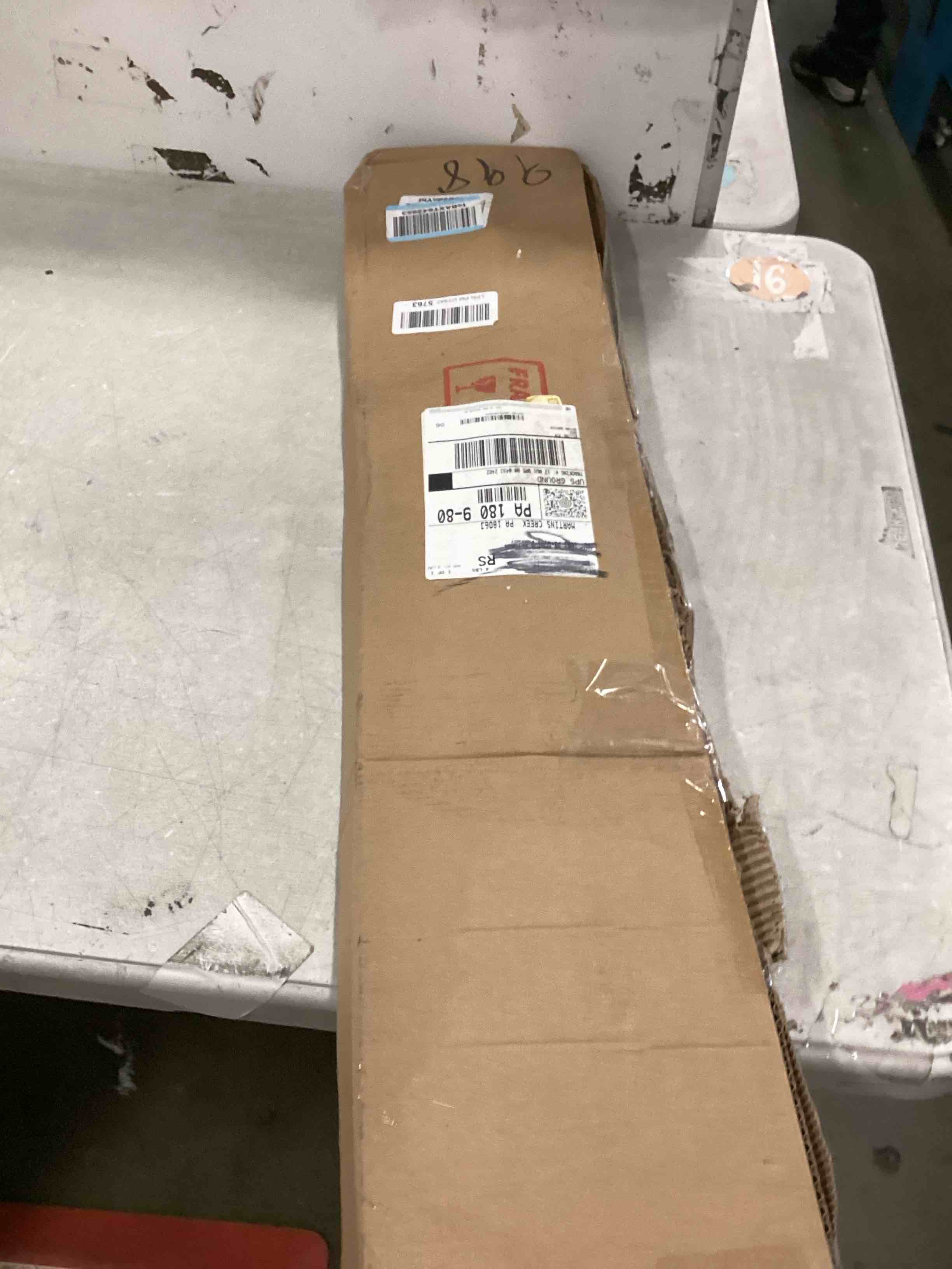 https://s3.amazonaws.com/lotting-images-prod/bidfta/TEA3545342_1750335308730.jpeg
