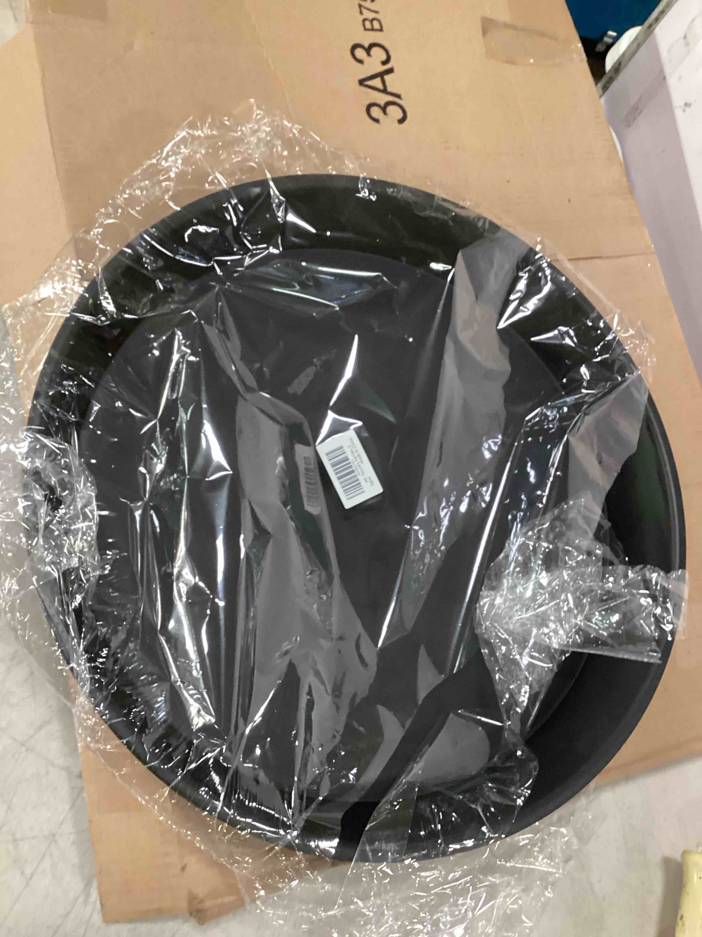 https://s3.amazonaws.com/lotting-images-prod/bidfta/TEA3545829_1750504189345.jpeg