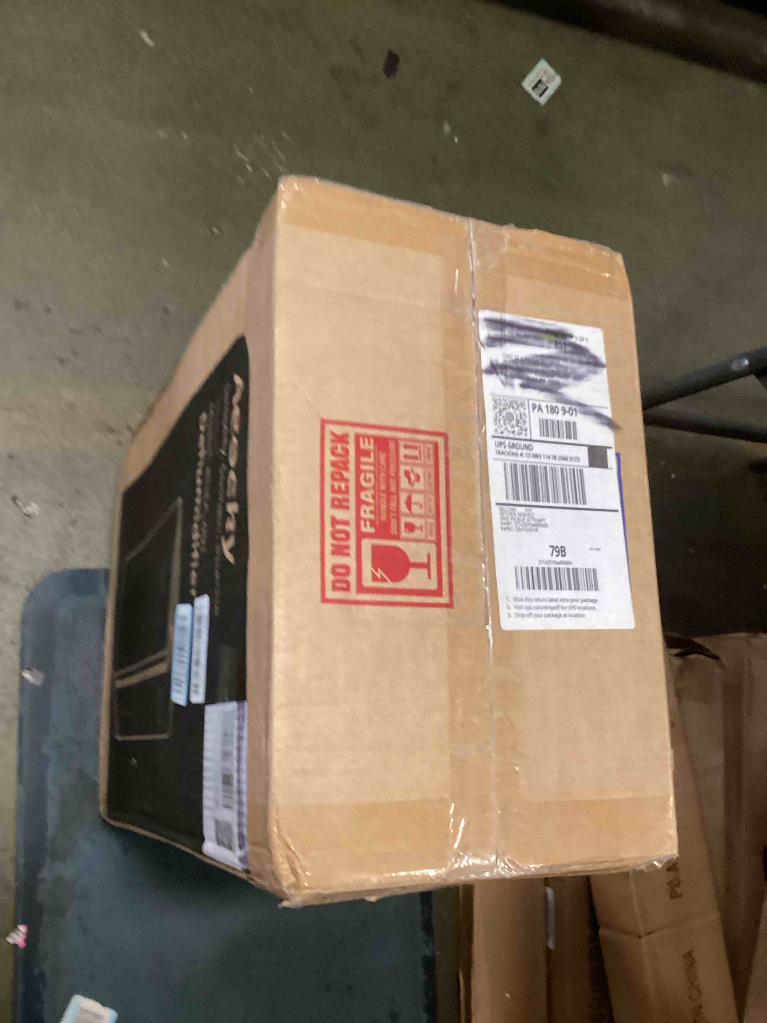 https://s3.amazonaws.com/lotting-images-prod/bidfta/TEA3545884_1750507913108.jpeg