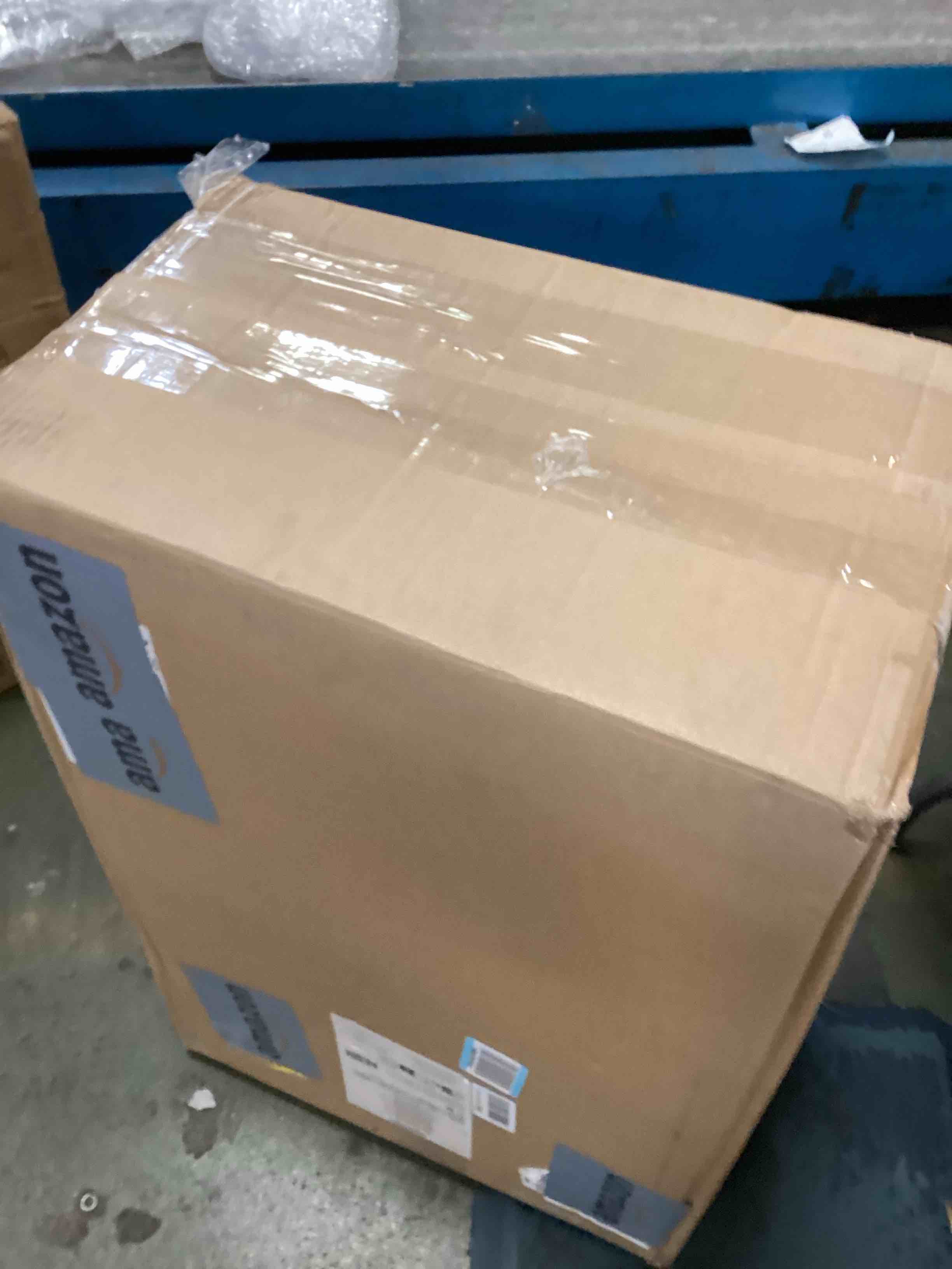 https://s3.amazonaws.com/lotting-images-prod/bidfta/TEA3545900_1750509123853.jpeg