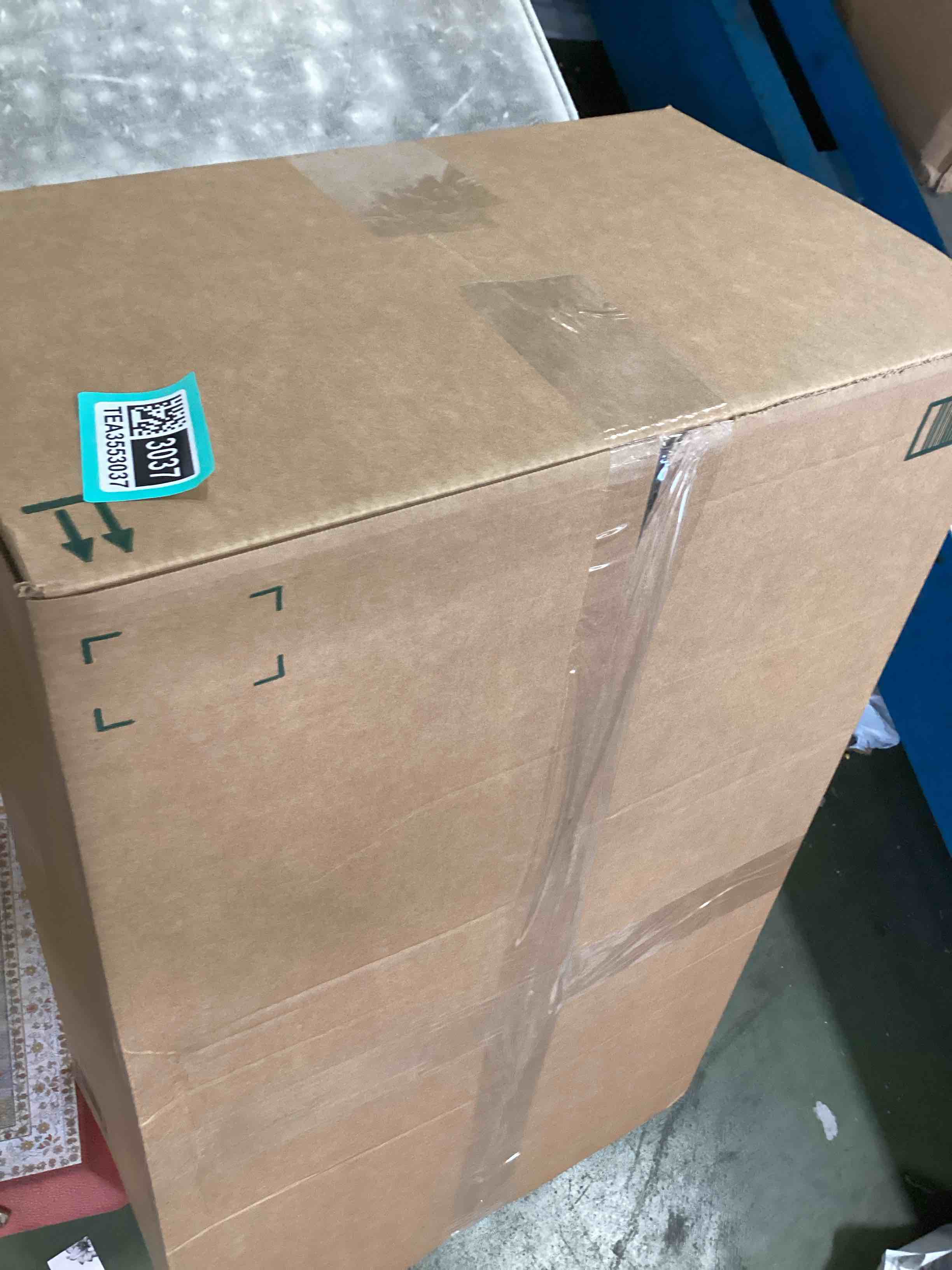 https://s3.amazonaws.com/lotting-images-prod/bidfta/TEA3553037_1749826991272.jpeg