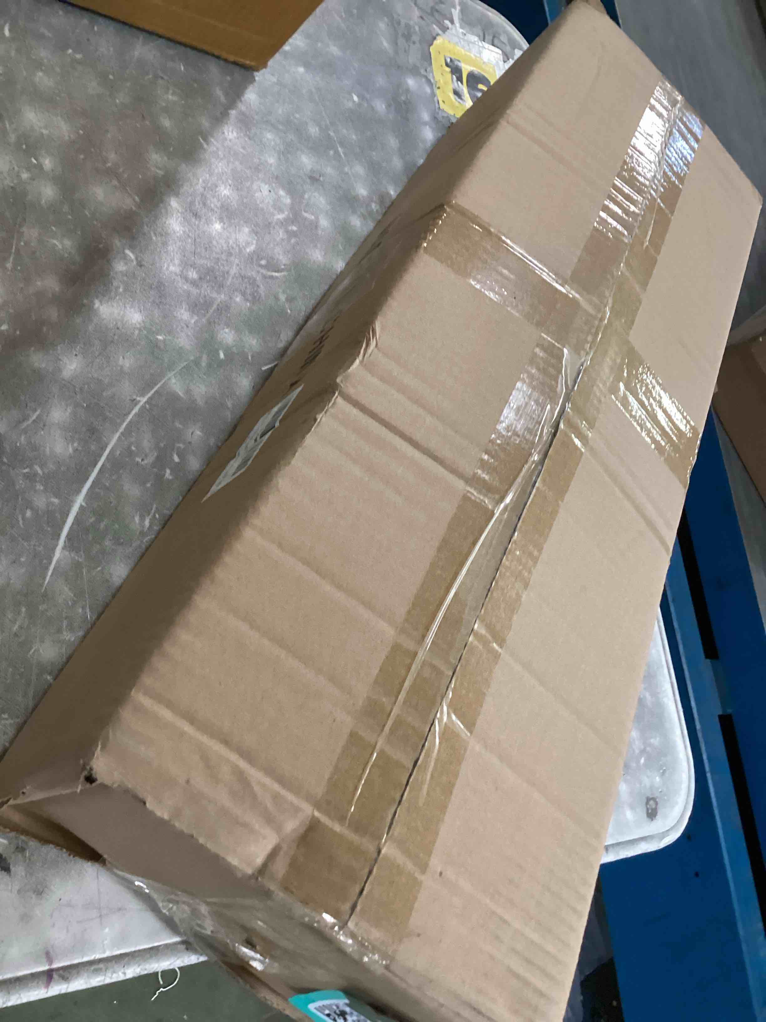https://s3.amazonaws.com/lotting-images-prod/bidfta/TEA3553155_1749840245594.jpeg