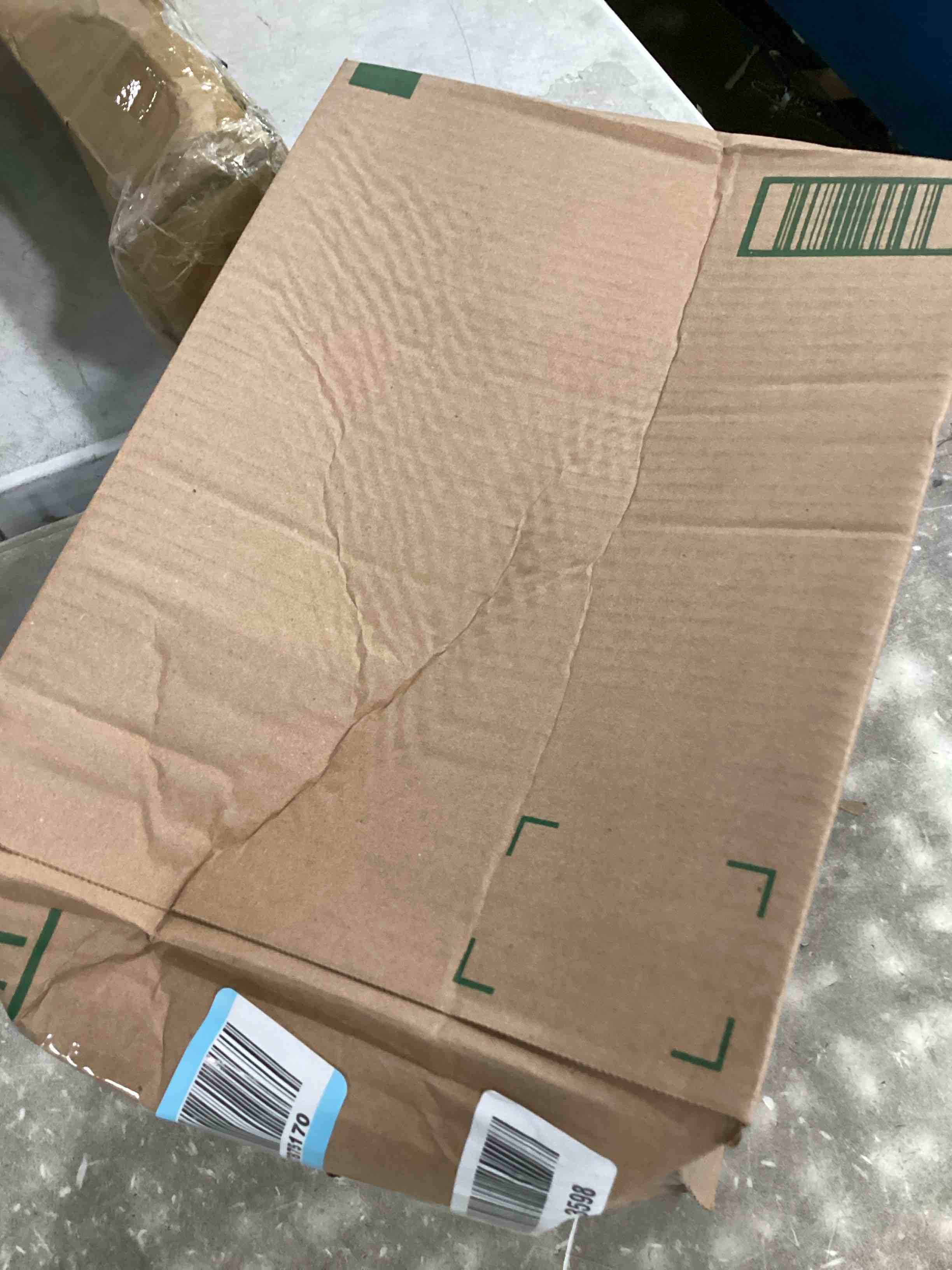 https://s3.amazonaws.com/lotting-images-prod/bidfta/TEA3553168_1749842856568.jpeg