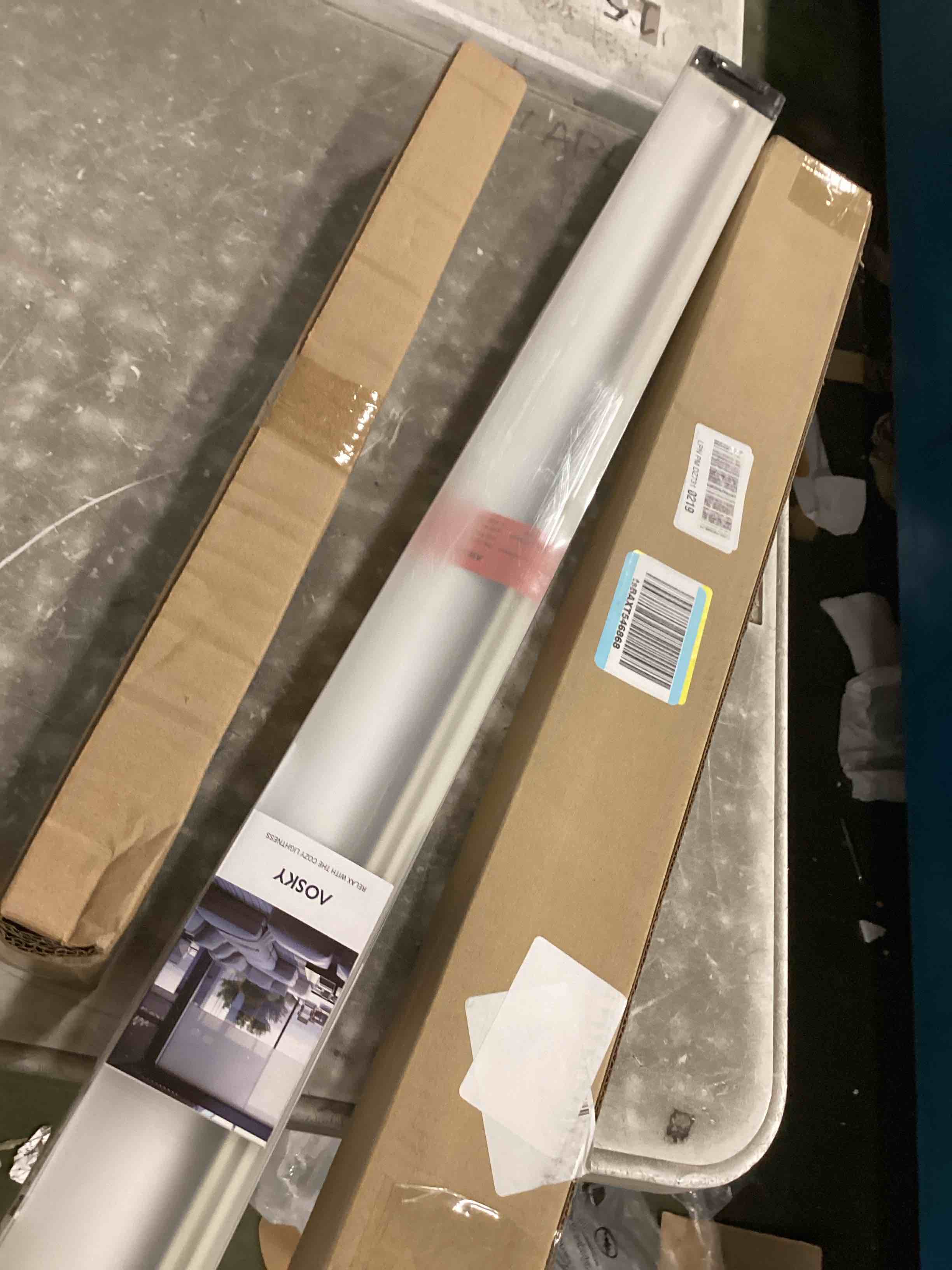 https://s3.amazonaws.com/lotting-images-prod/bidfta/TEA3553170_1749843149590.jpeg