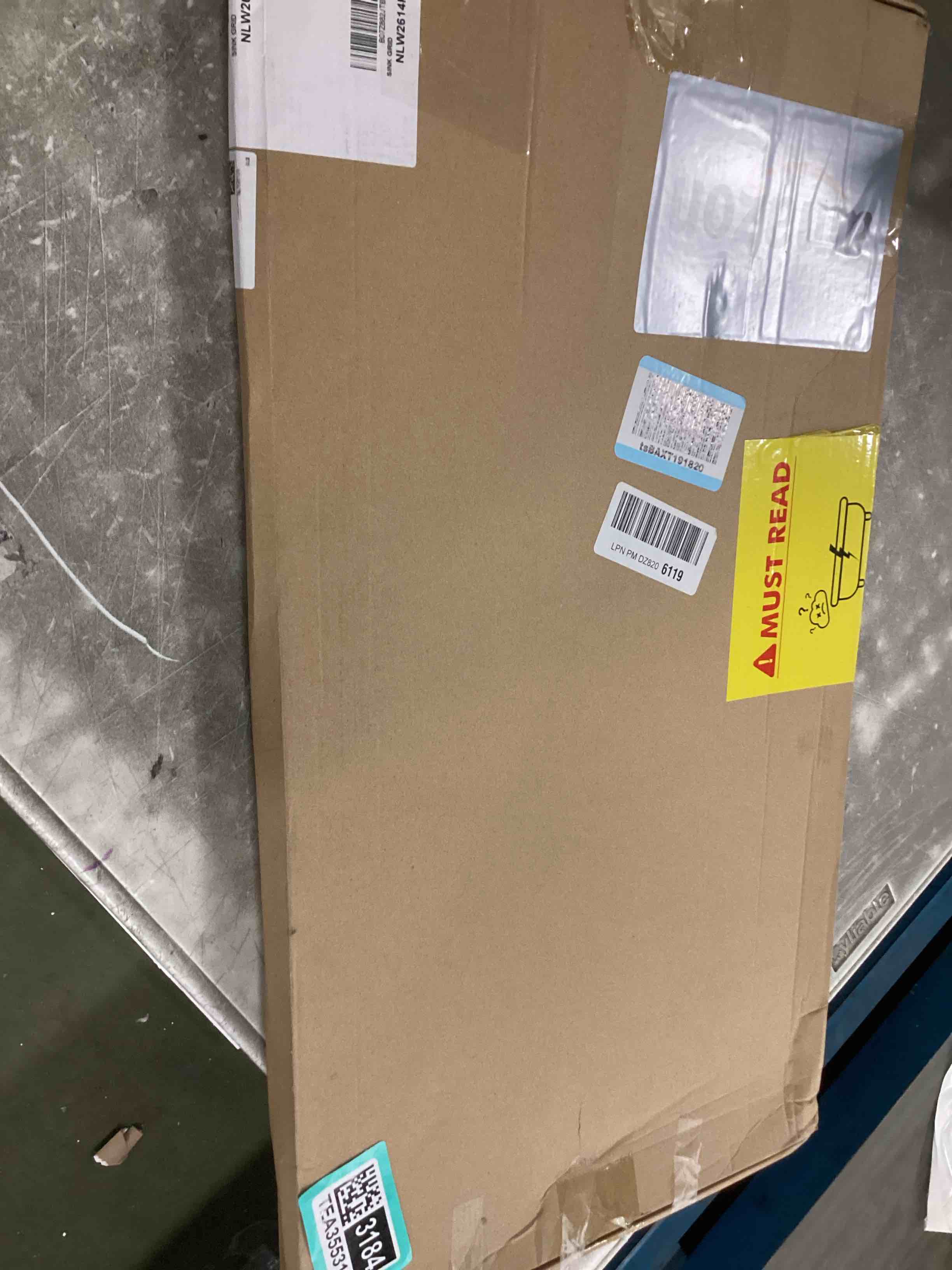 https://s3.amazonaws.com/lotting-images-prod/bidfta/TEA3553184_1749844795831.jpeg