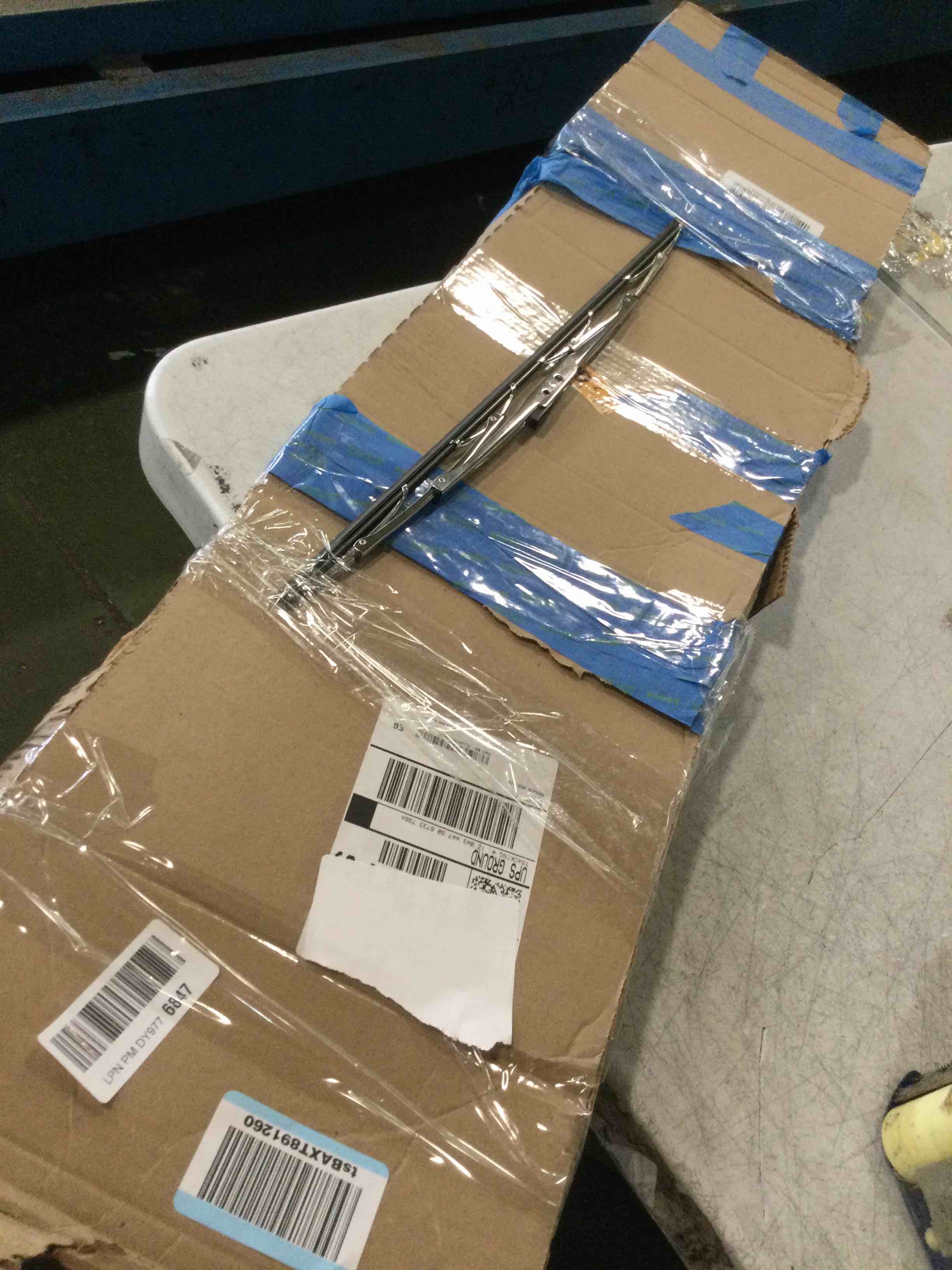 https://s3.amazonaws.com/lotting-images-prod/bidfta/TEA3553895_1750350524234.jpeg