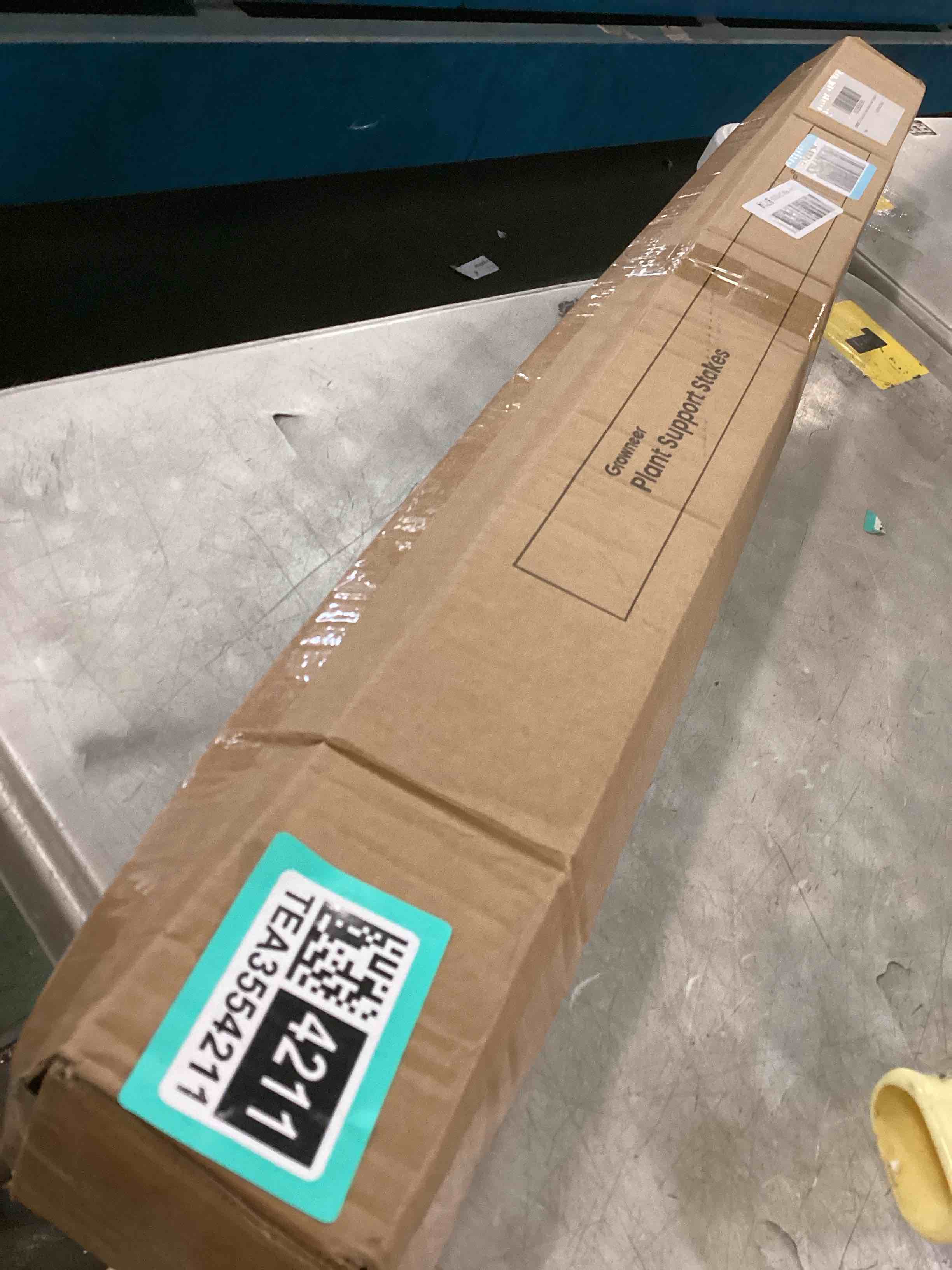 https://s3.amazonaws.com/lotting-images-prod/bidfta/TEA3554211_1750508574522.jpeg