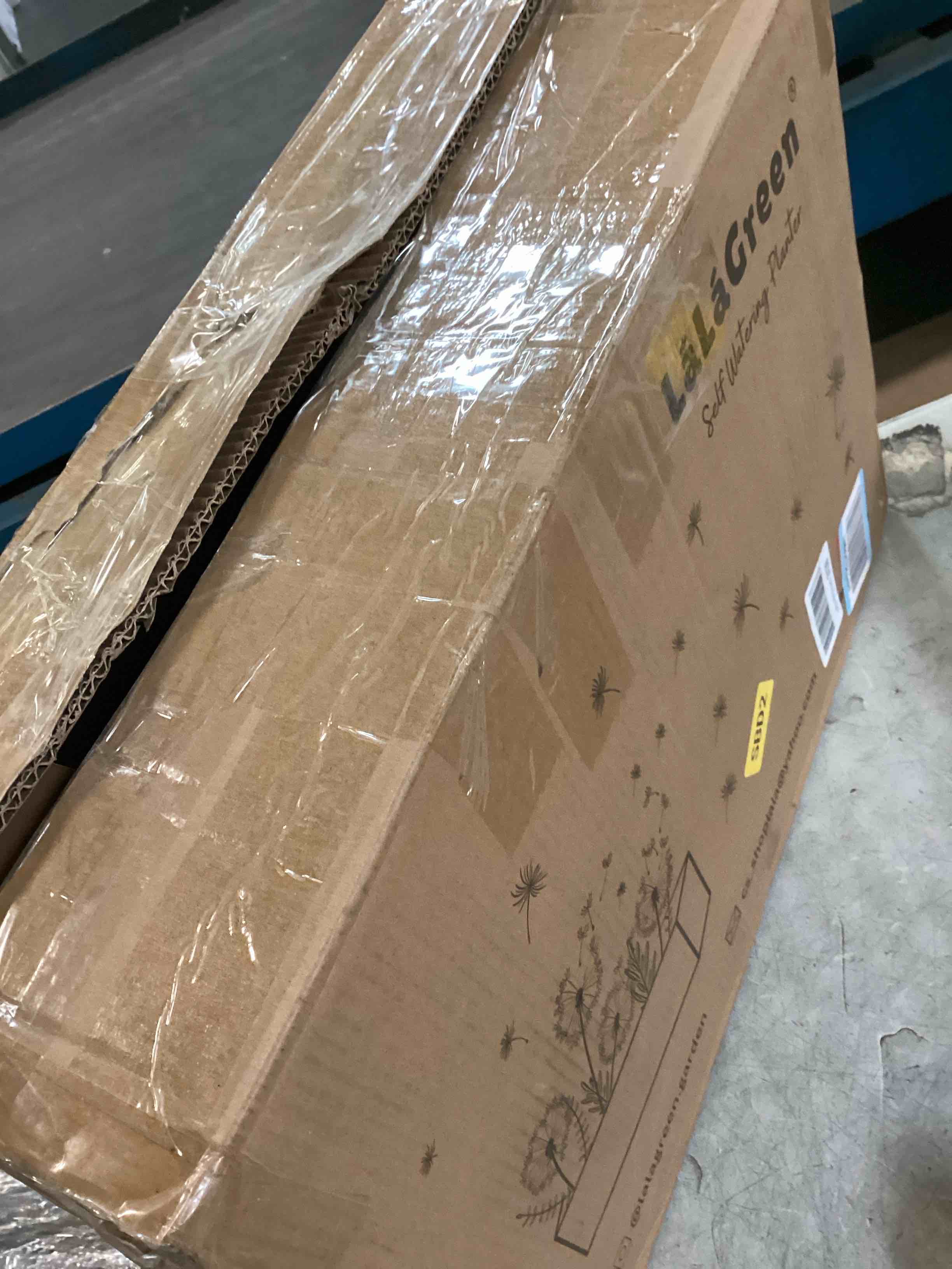 https://s3.amazonaws.com/lotting-images-prod/bidfta/TEA3554326_1750524017878.jpeg