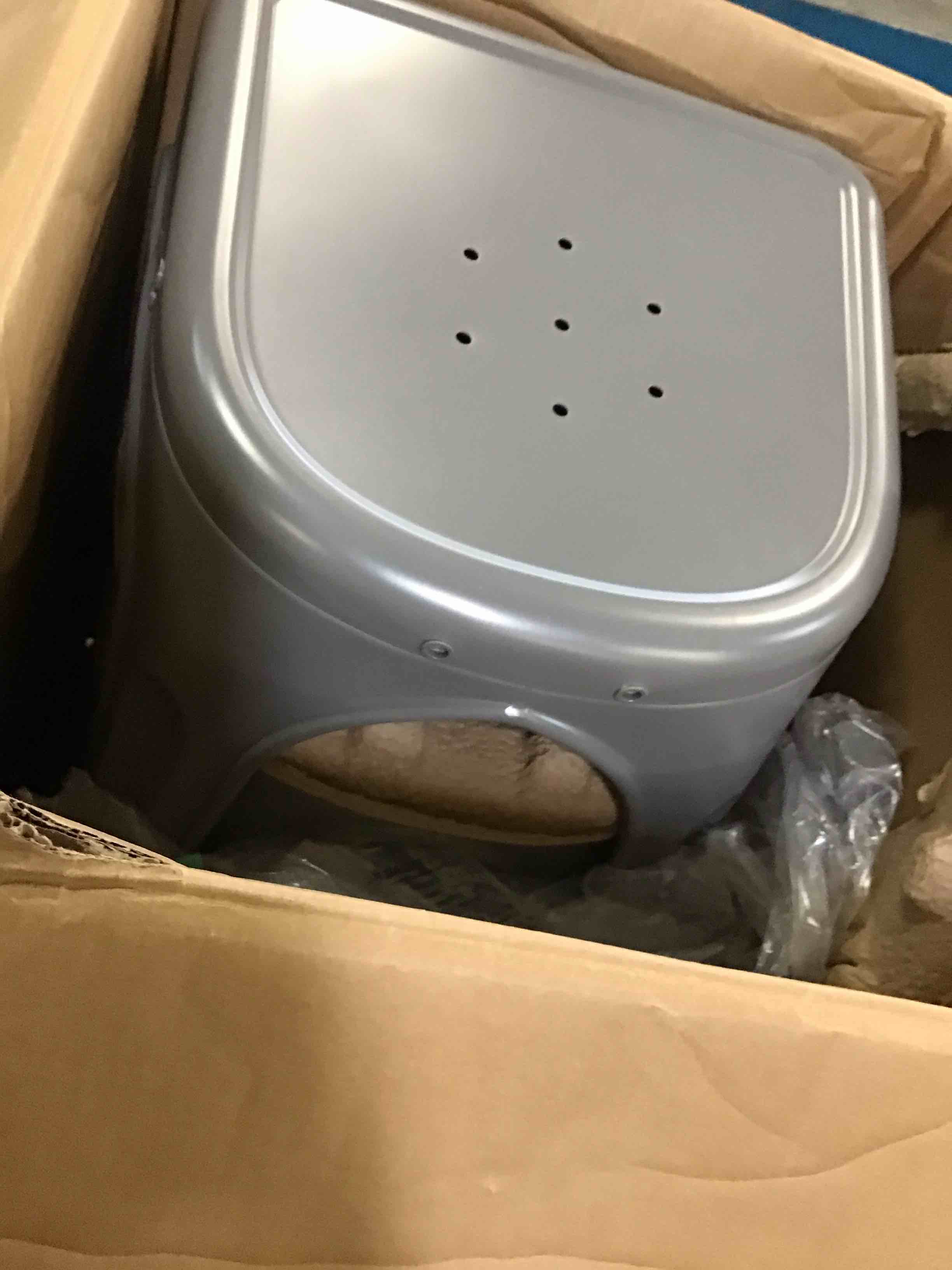 https://s3.amazonaws.com/lotting-images-prod/bidfta/TEA3555199_1750944489834.jpeg