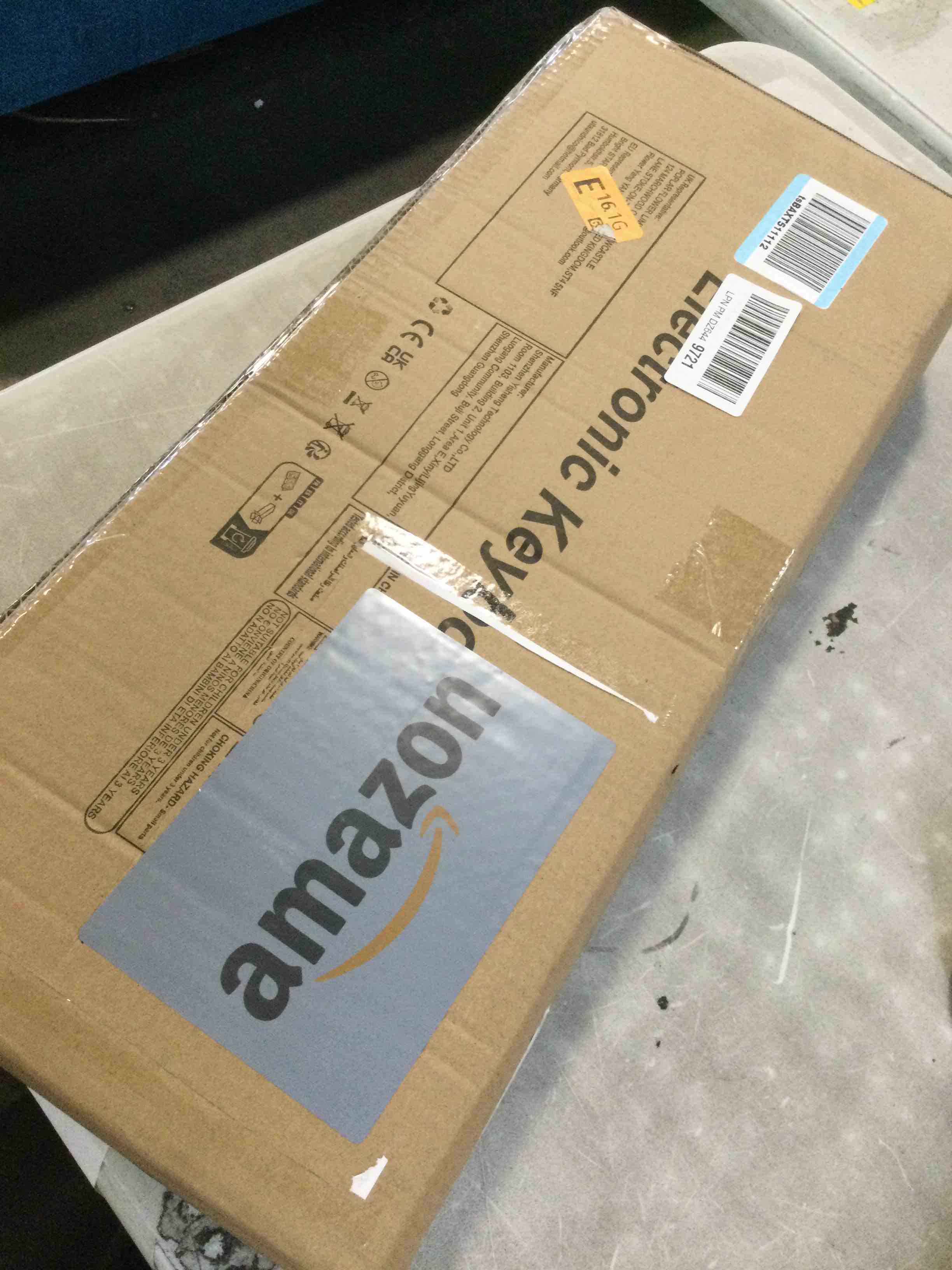 https://s3.amazonaws.com/lotting-images-prod/bidfta/TEA3555587_1751048759814.jpeg