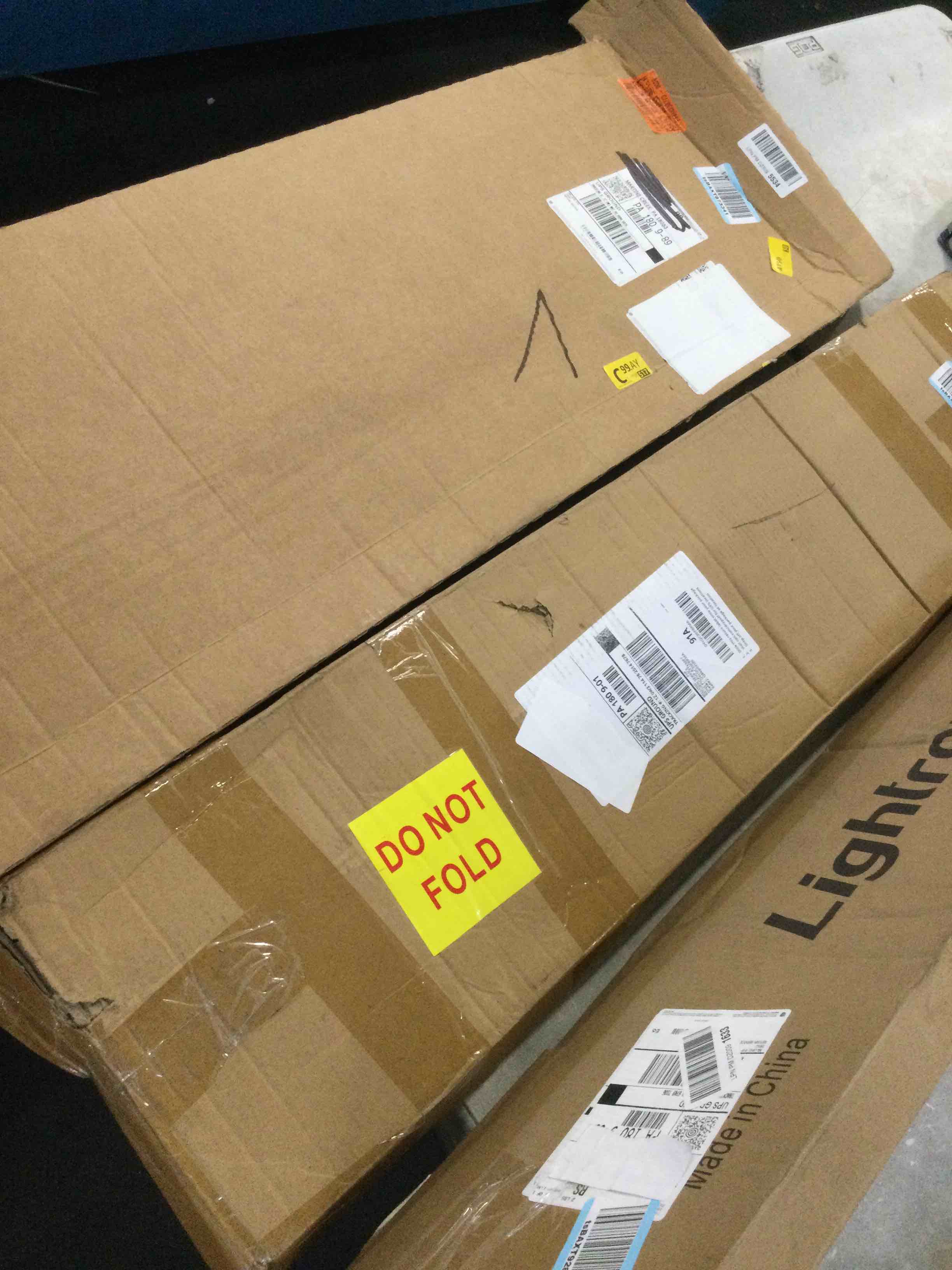 https://s3.amazonaws.com/lotting-images-prod/bidfta/TEA3555611_1751052819776.jpeg