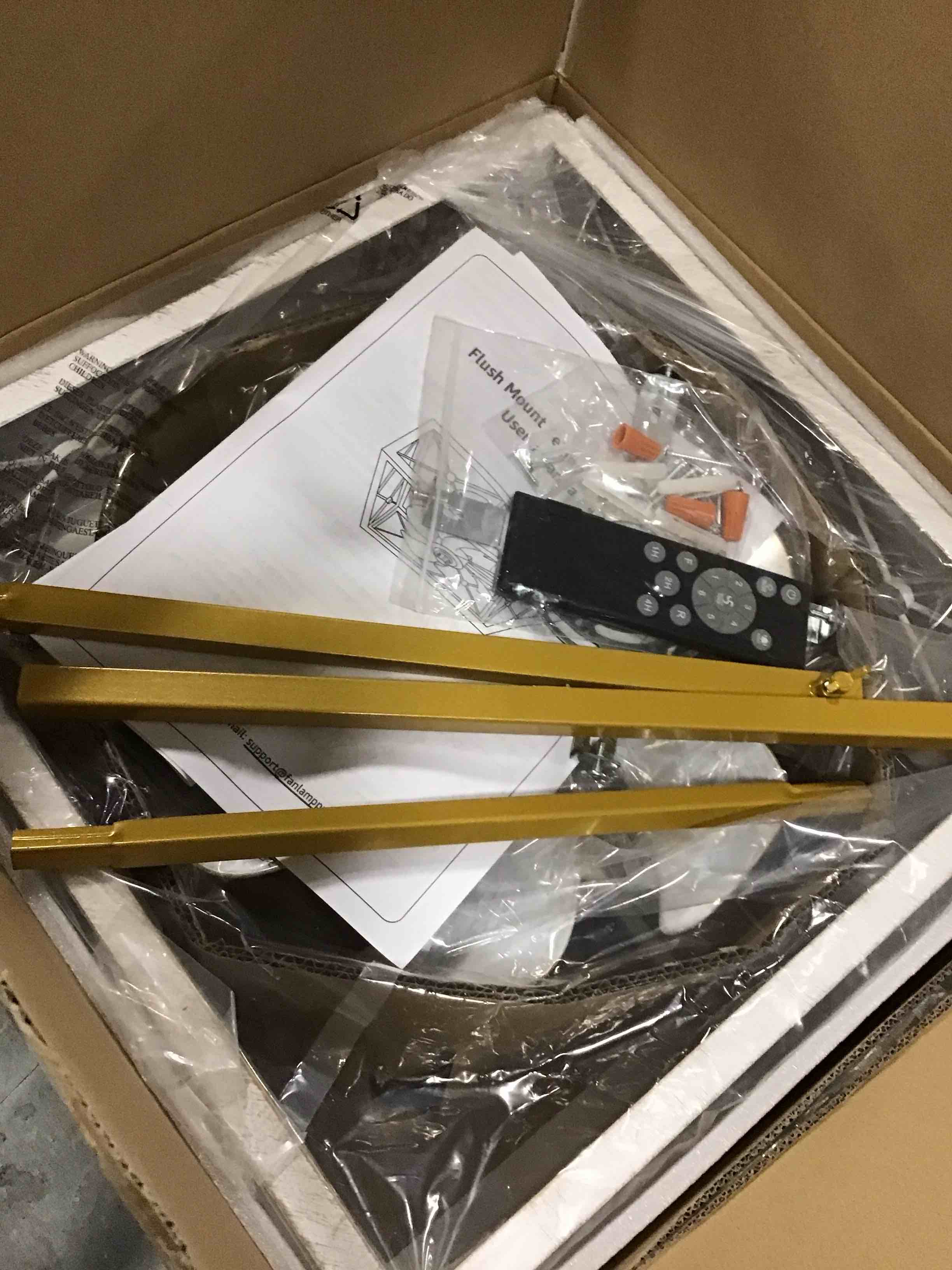 https://s3.amazonaws.com/lotting-images-prod/bidfta/TEA3556575_1749824554803.jpeg