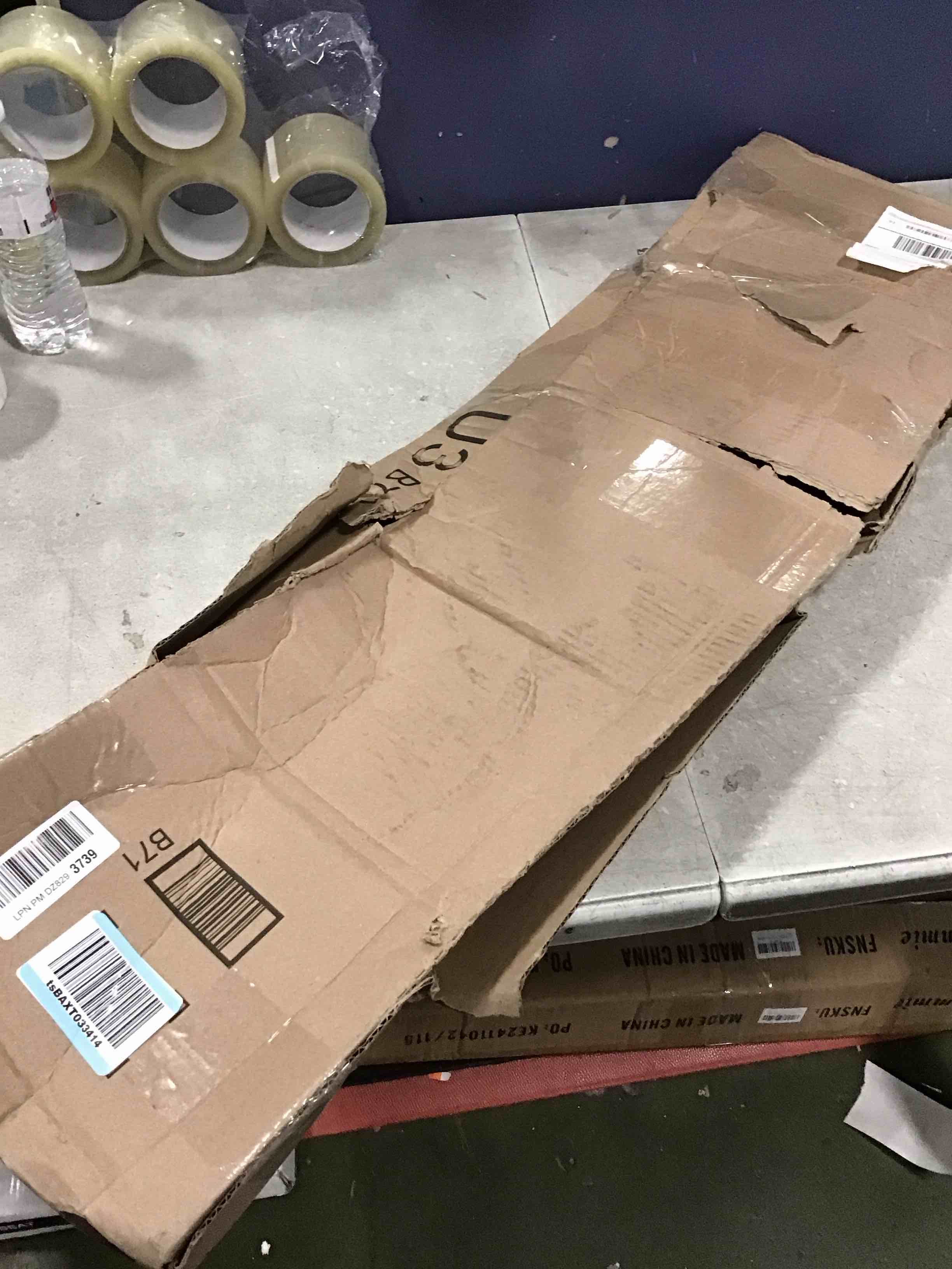 https://s3.amazonaws.com/lotting-images-prod/bidfta/TEA3556592_1749826187427.jpeg