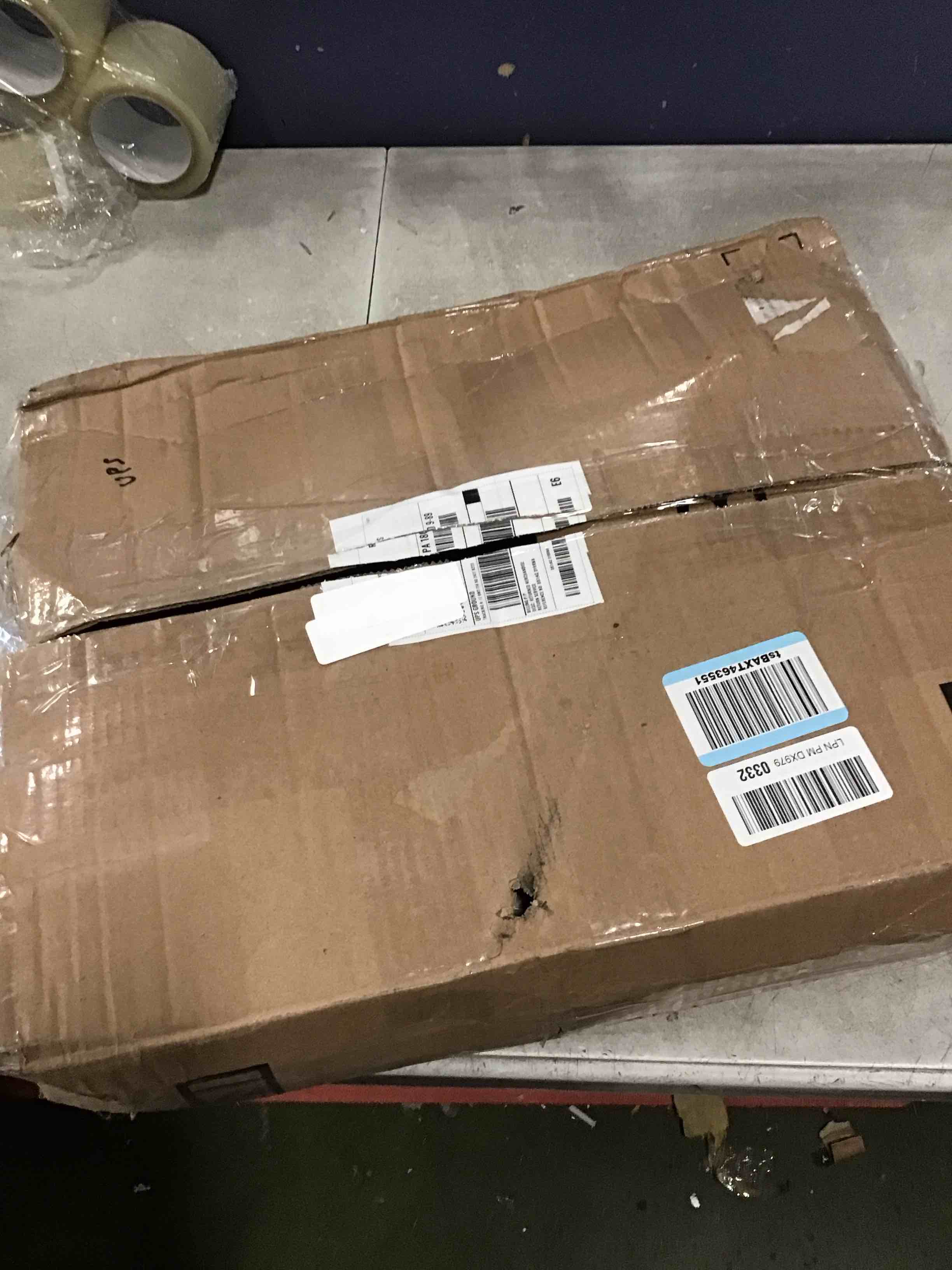 https://s3.amazonaws.com/lotting-images-prod/bidfta/TEA3556710_1749839116212.jpeg