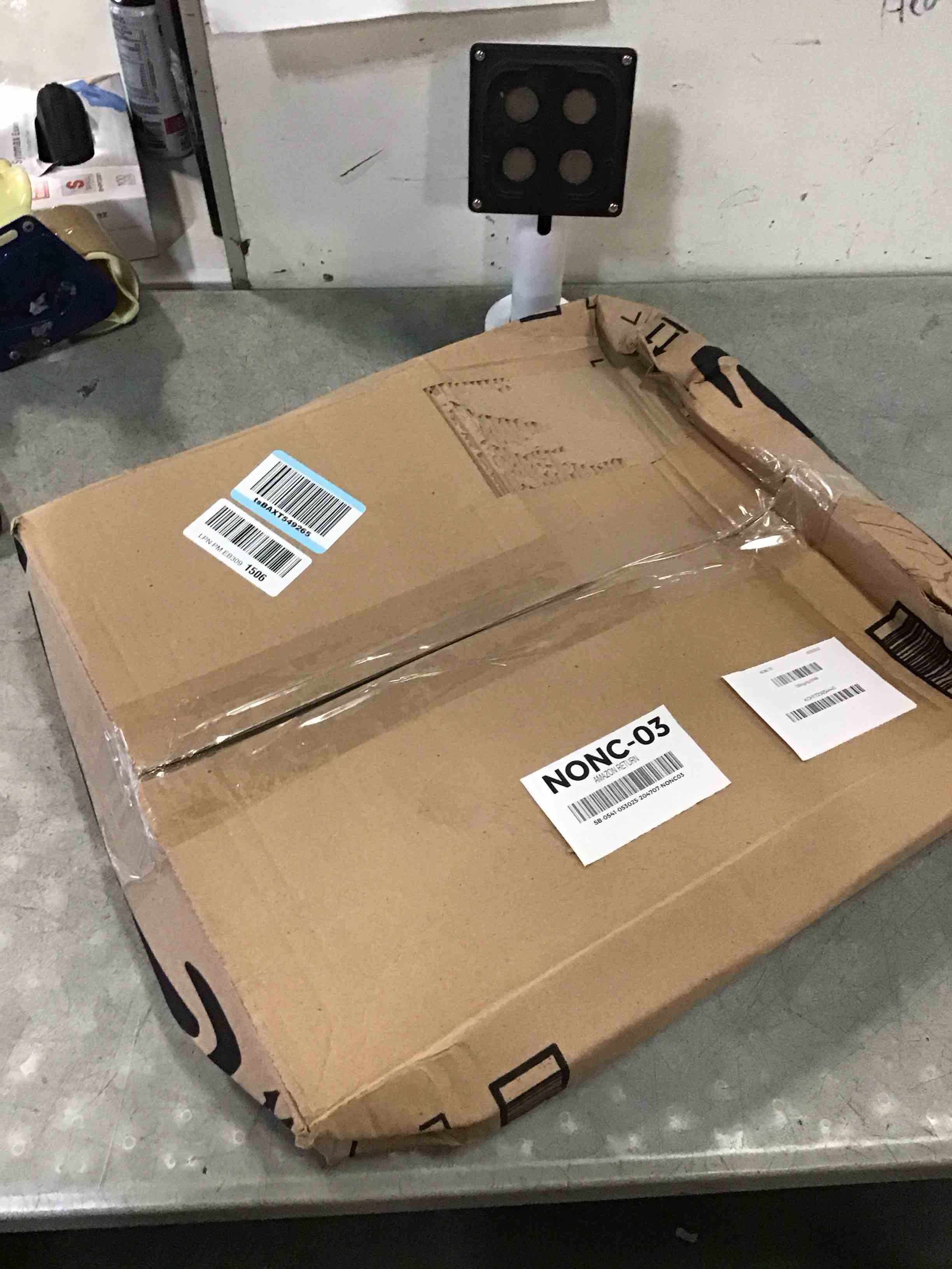 https://s3.amazonaws.com/lotting-images-prod/bidfta/TEA3557335_1750508889530.jpeg