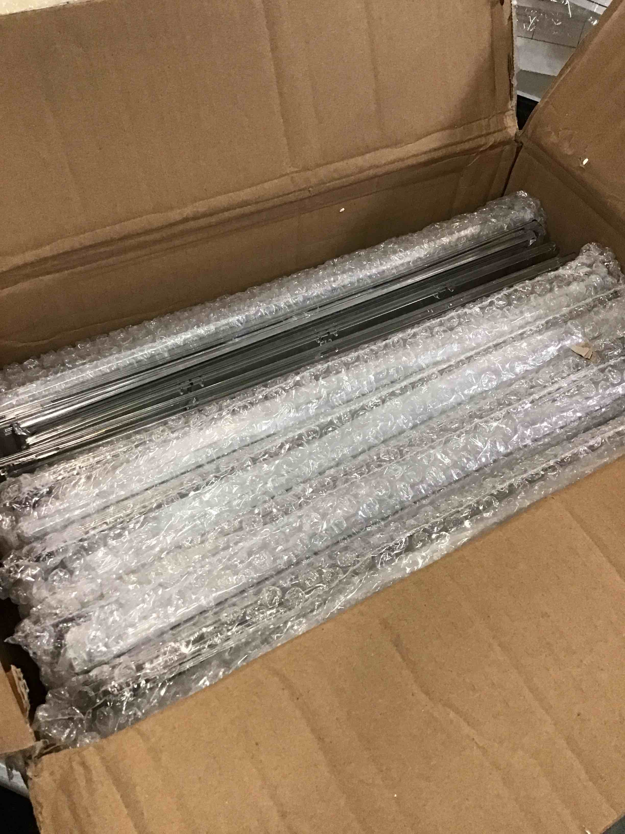 https://s3.amazonaws.com/lotting-images-prod/bidfta/TEA3557500_1750527666975.jpeg