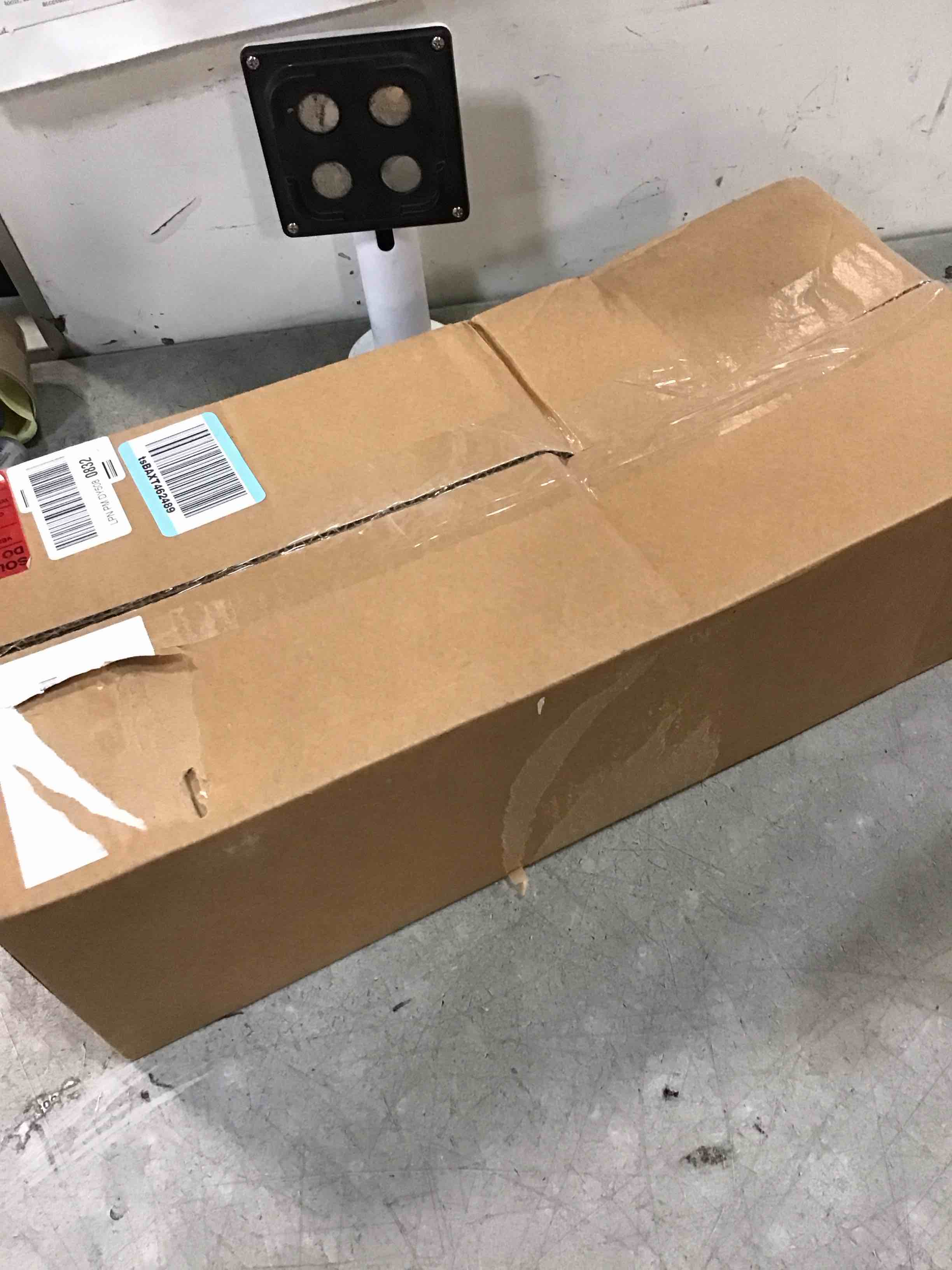 https://s3.amazonaws.com/lotting-images-prod/bidfta/TEA3557516_1750531116776.jpeg