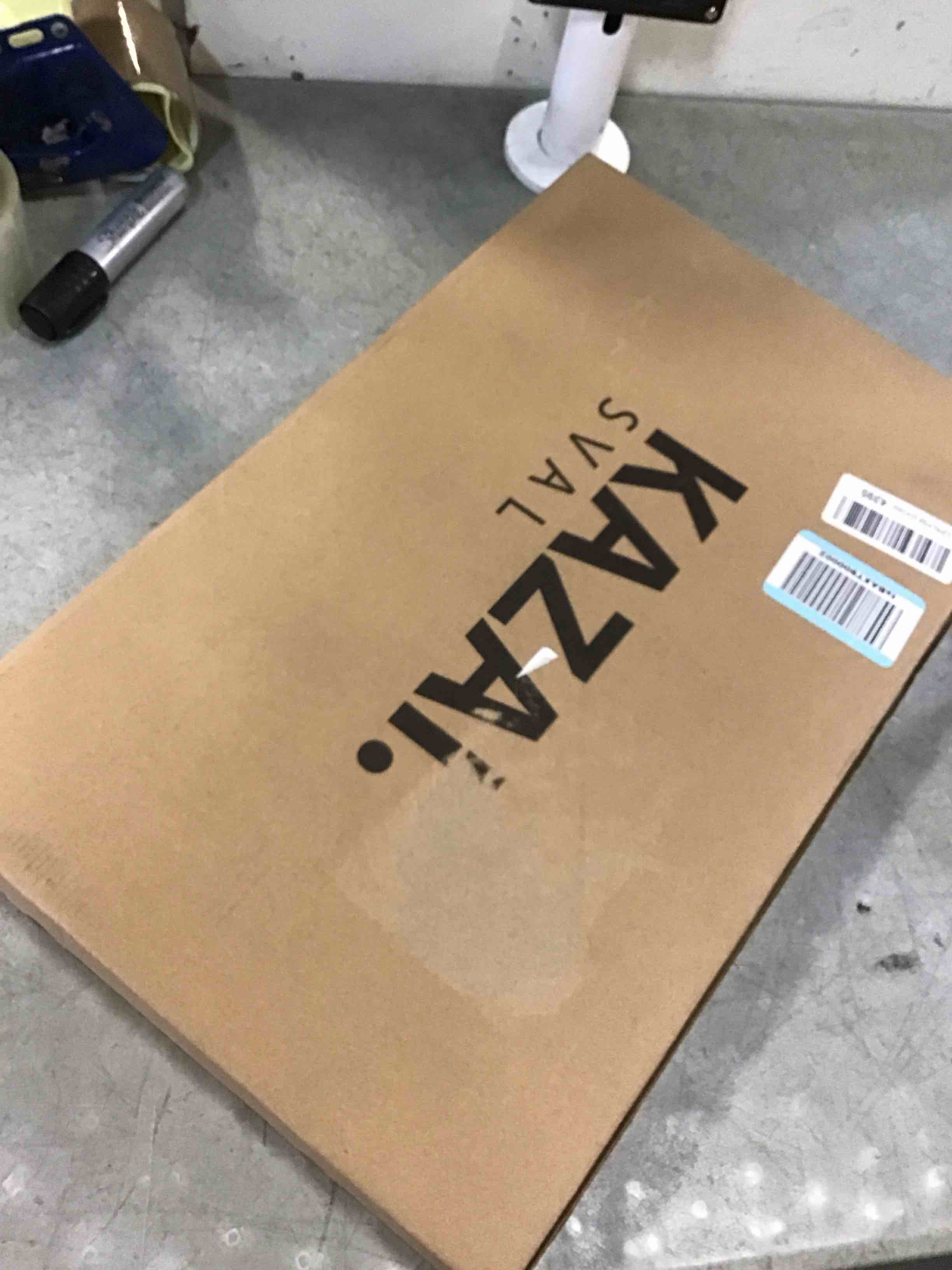 https://s3.amazonaws.com/lotting-images-prod/bidfta/TEA3557521_1750531984732.jpeg