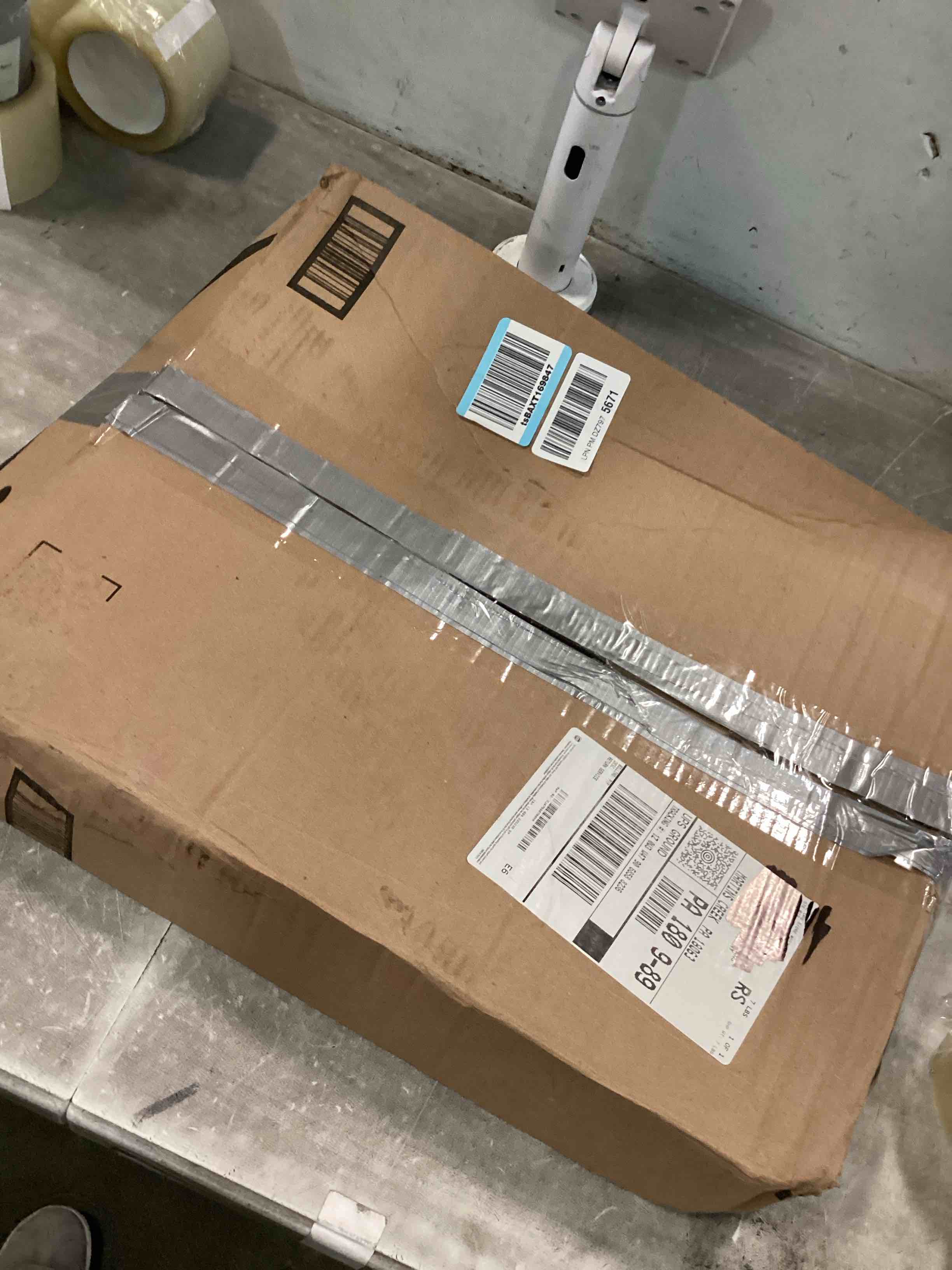 https://s3.amazonaws.com/lotting-images-prod/bidfta/TEA3558486_1751030872281.jpeg