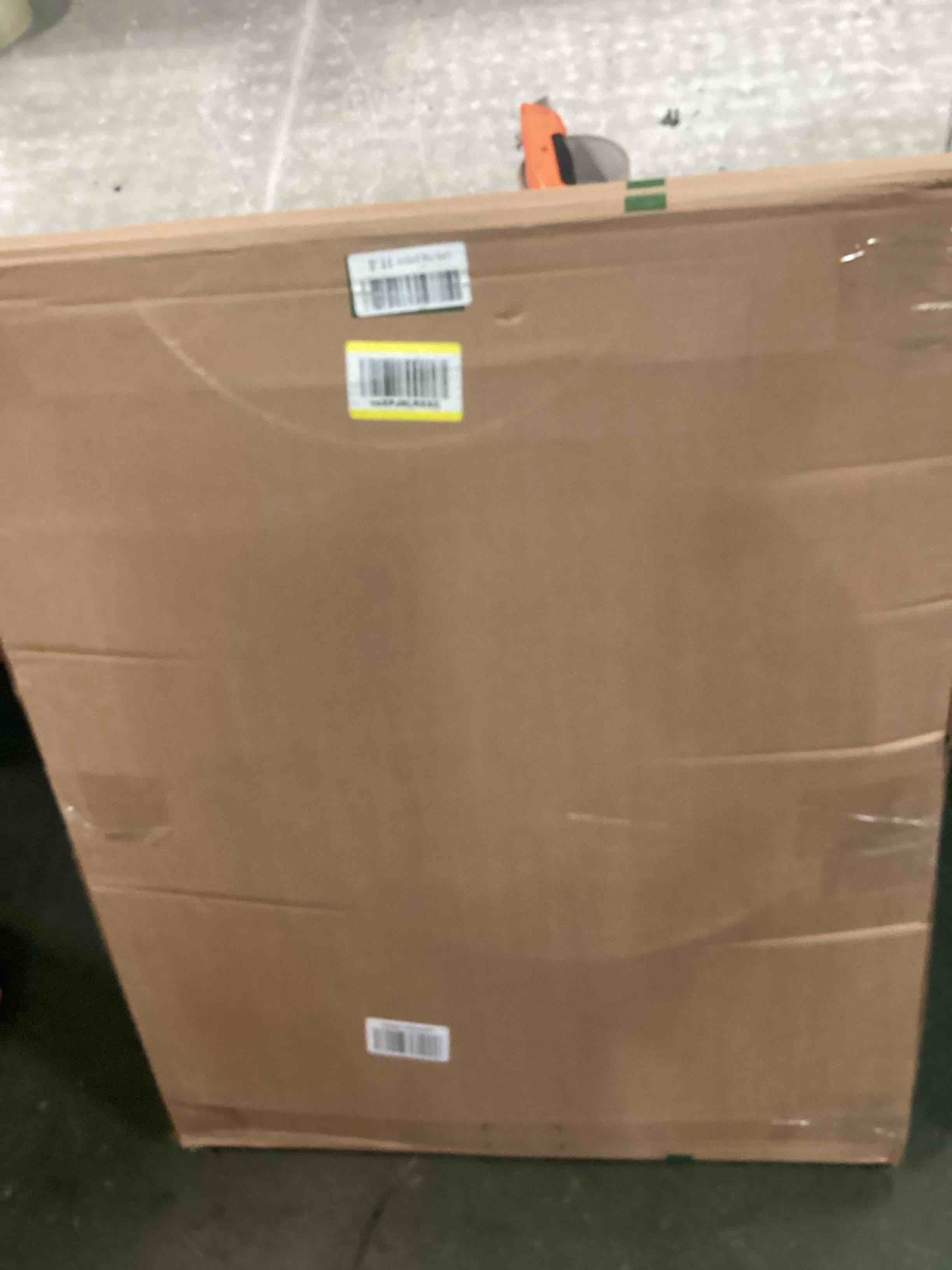 https://s3.amazonaws.com/lotting-images-prod/bidfta/TEA3558596_1751041876617.jpeg