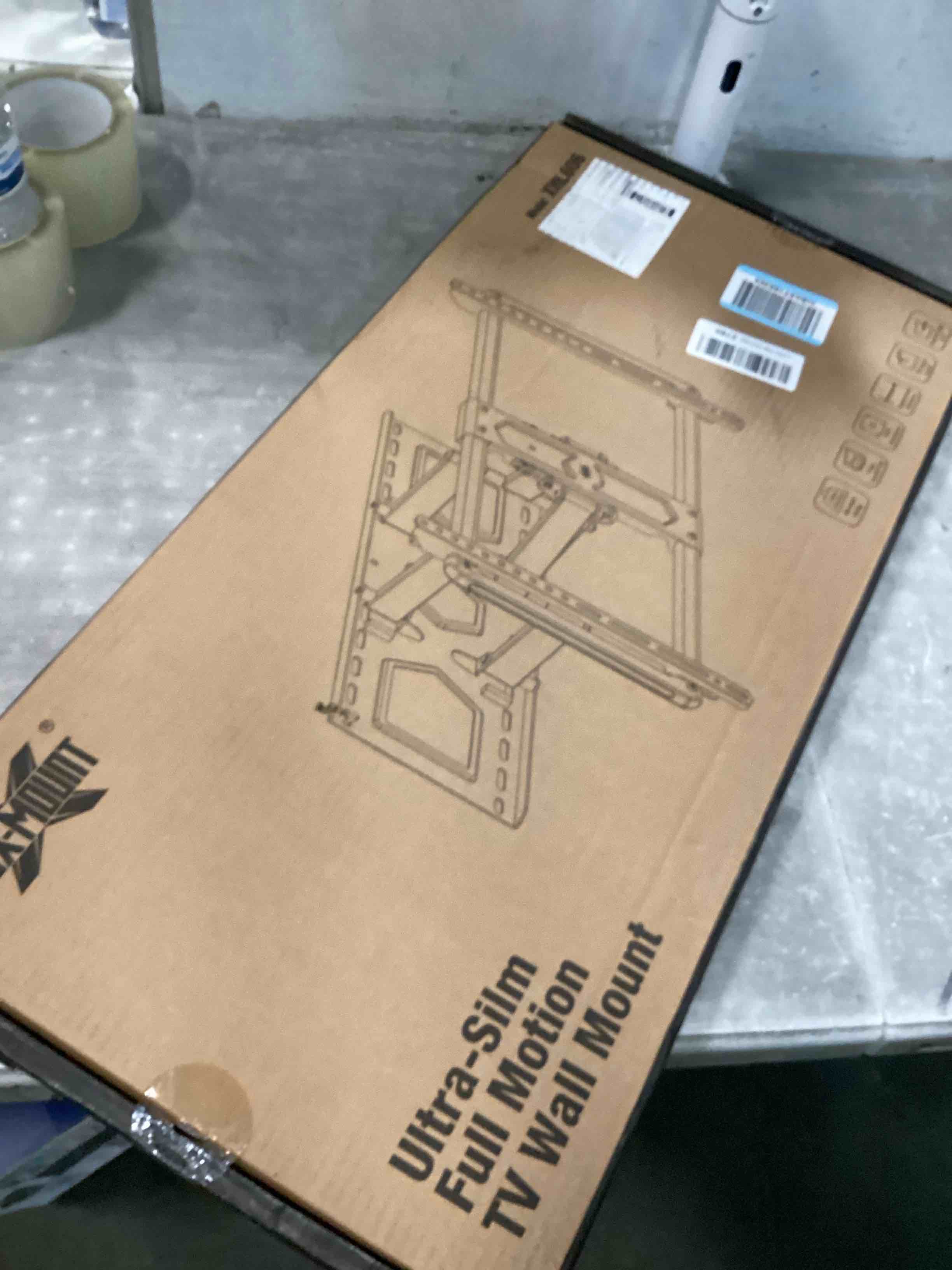 https://s3.amazonaws.com/lotting-images-prod/bidfta/TEA3558802_1751296546670.jpeg