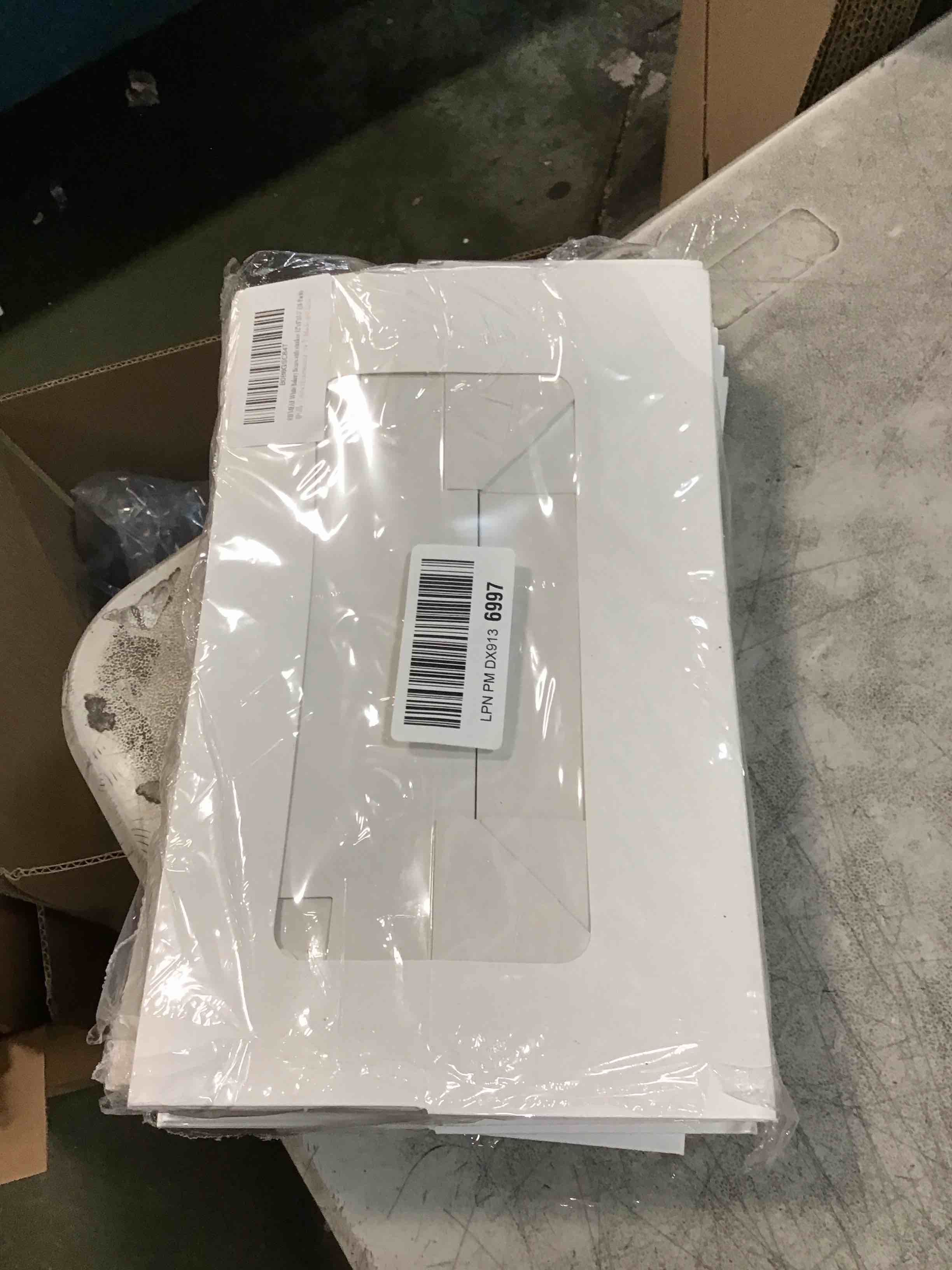 https://s3.amazonaws.com/lotting-images-prod/bidfta/TEA3559128_1751296924340.jpeg