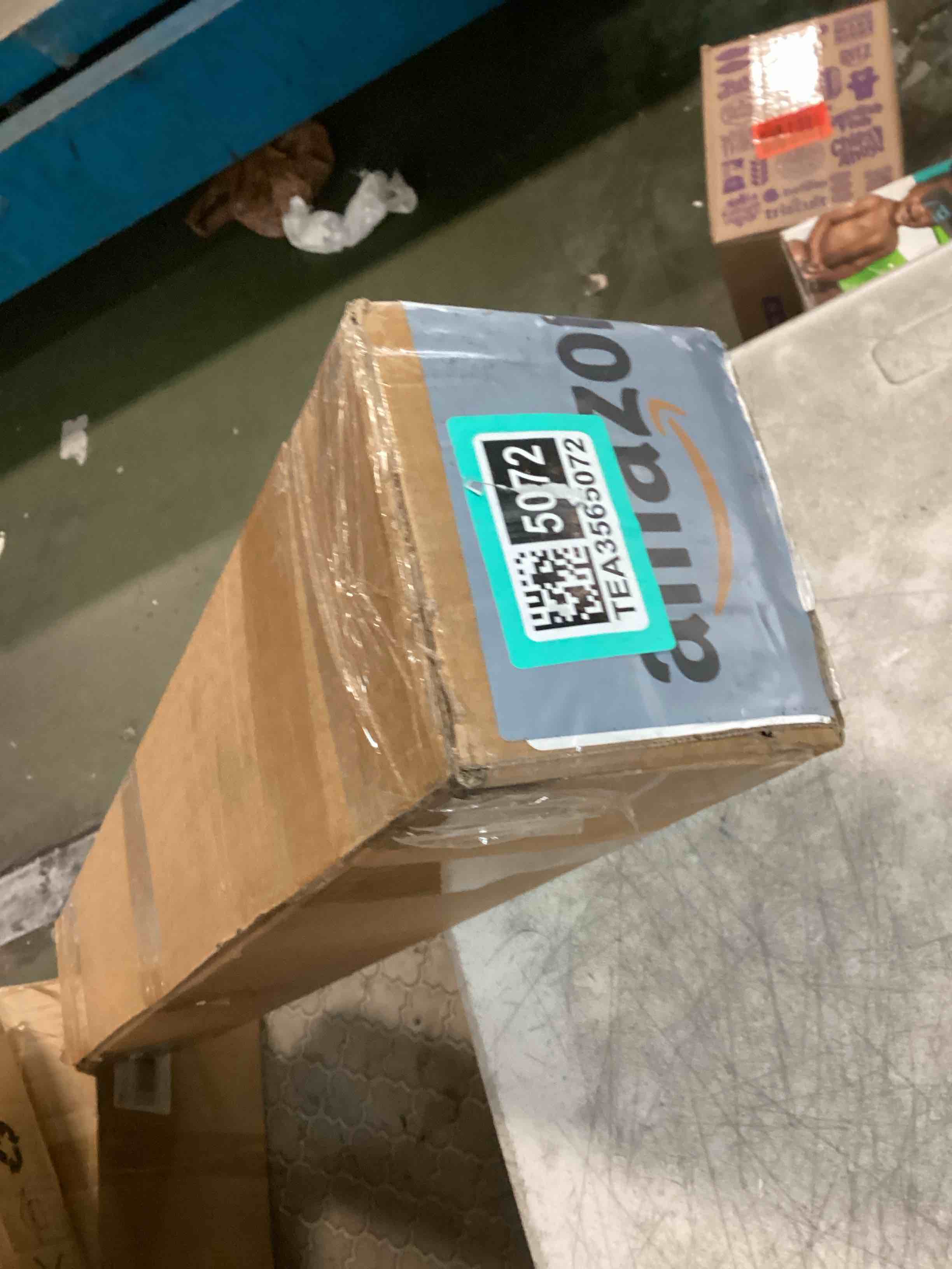 https://s3.amazonaws.com/lotting-images-prod/bidfta/TEA3565072_1749300572550.jpeg
