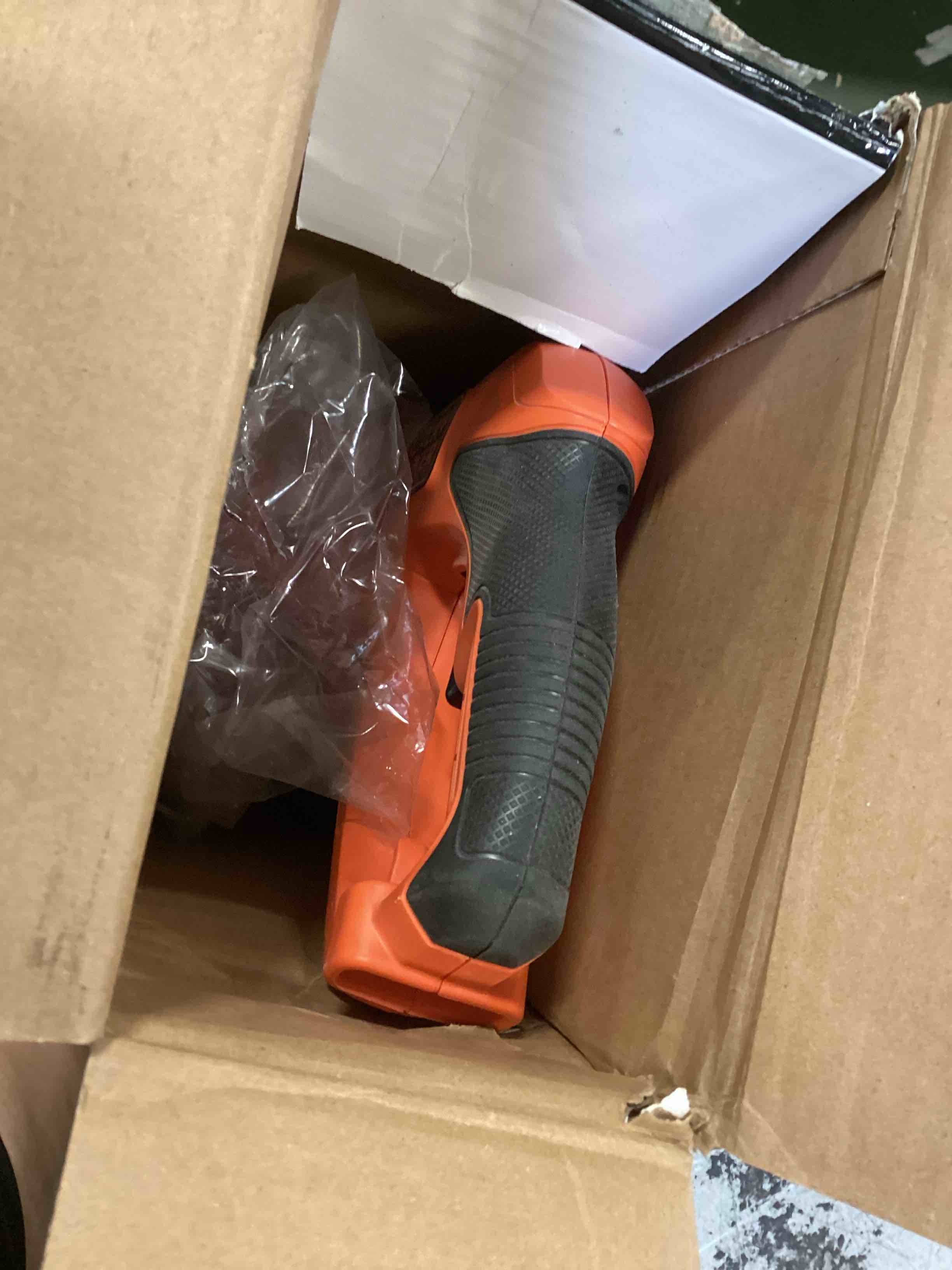 https://s3.amazonaws.com/lotting-images-prod/bidfta/TEA3565449_1749840392547.jpeg
