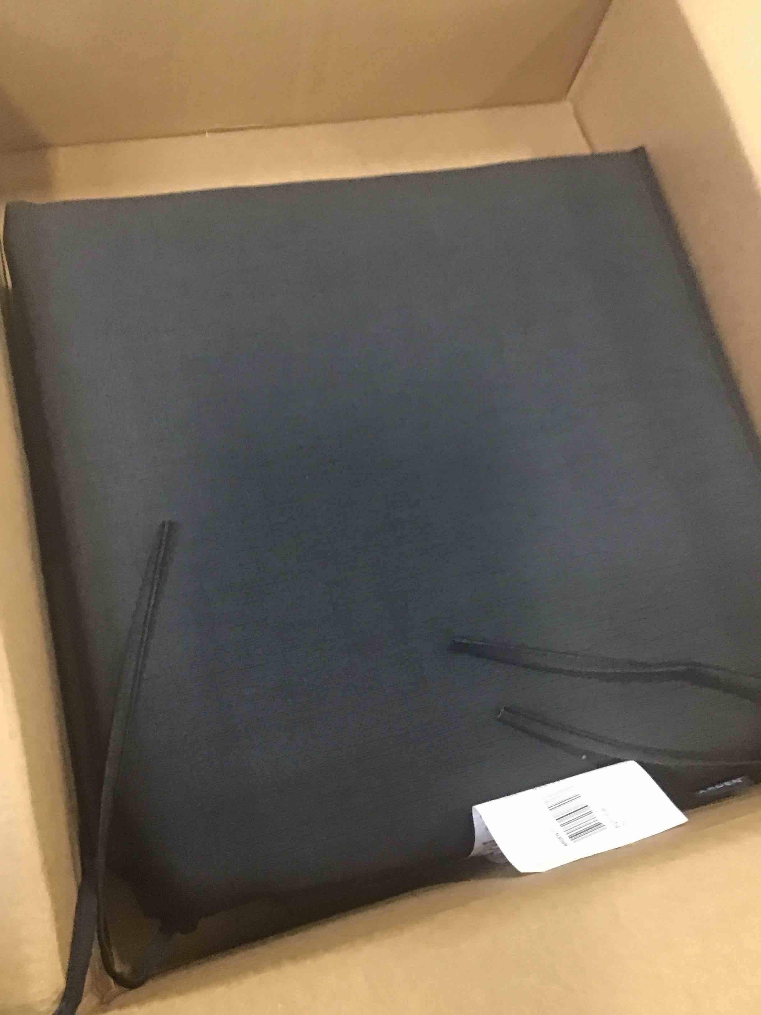 https://s3.amazonaws.com/lotting-images-prod/bidfta/TEA3565717_1750253297849.jpeg
