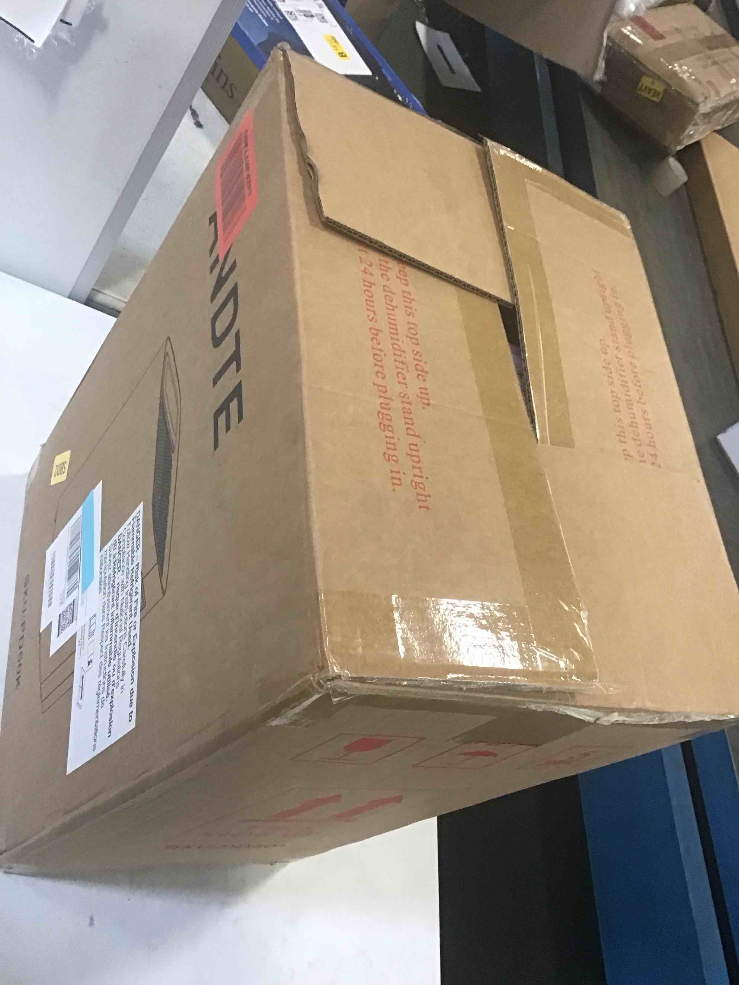 https://s3.amazonaws.com/lotting-images-prod/bidfta/TEA3565831_1750263648683.jpeg