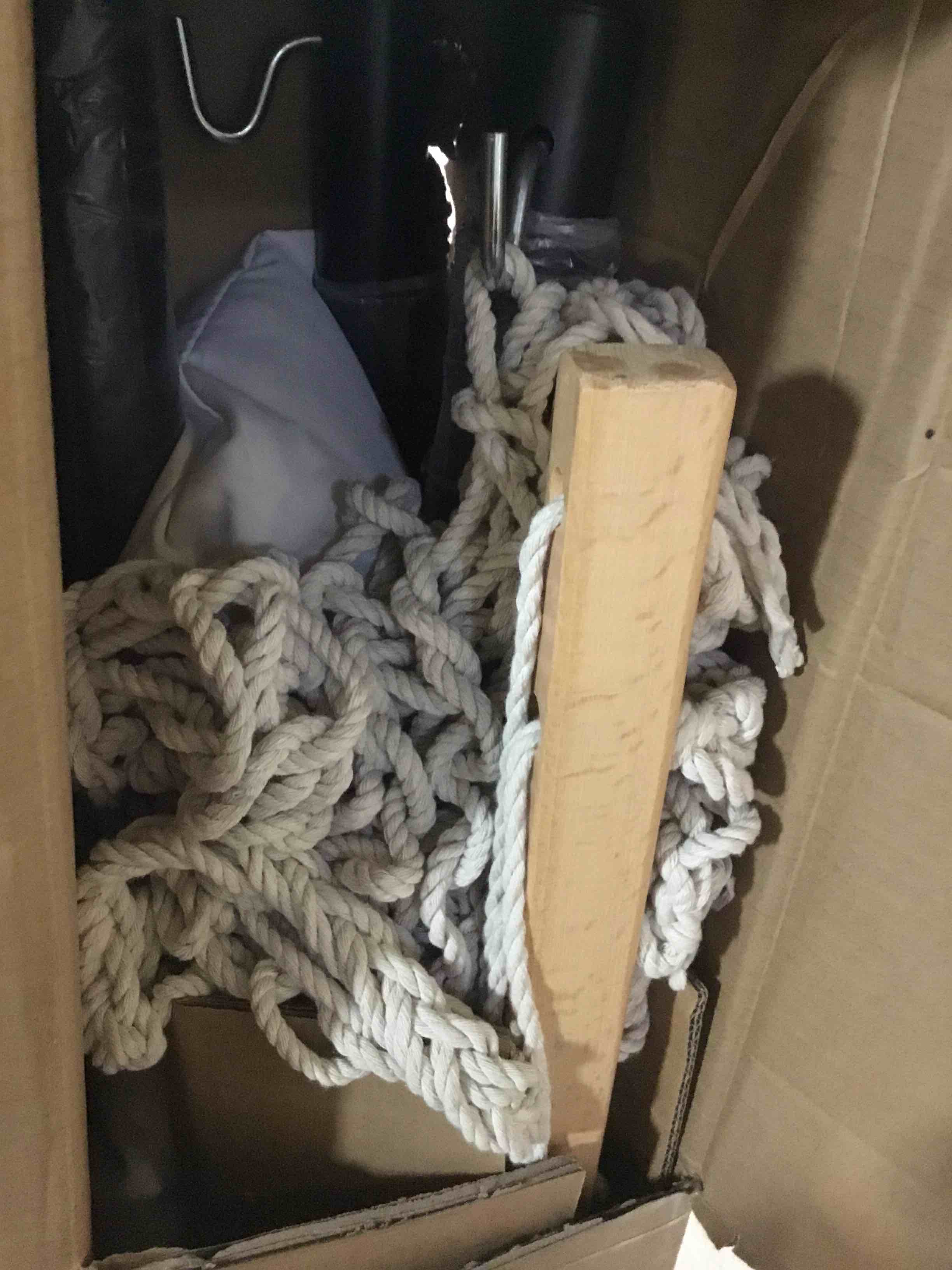 https://s3.amazonaws.com/lotting-images-prod/bidfta/TEA3567266_1751045507942.jpeg