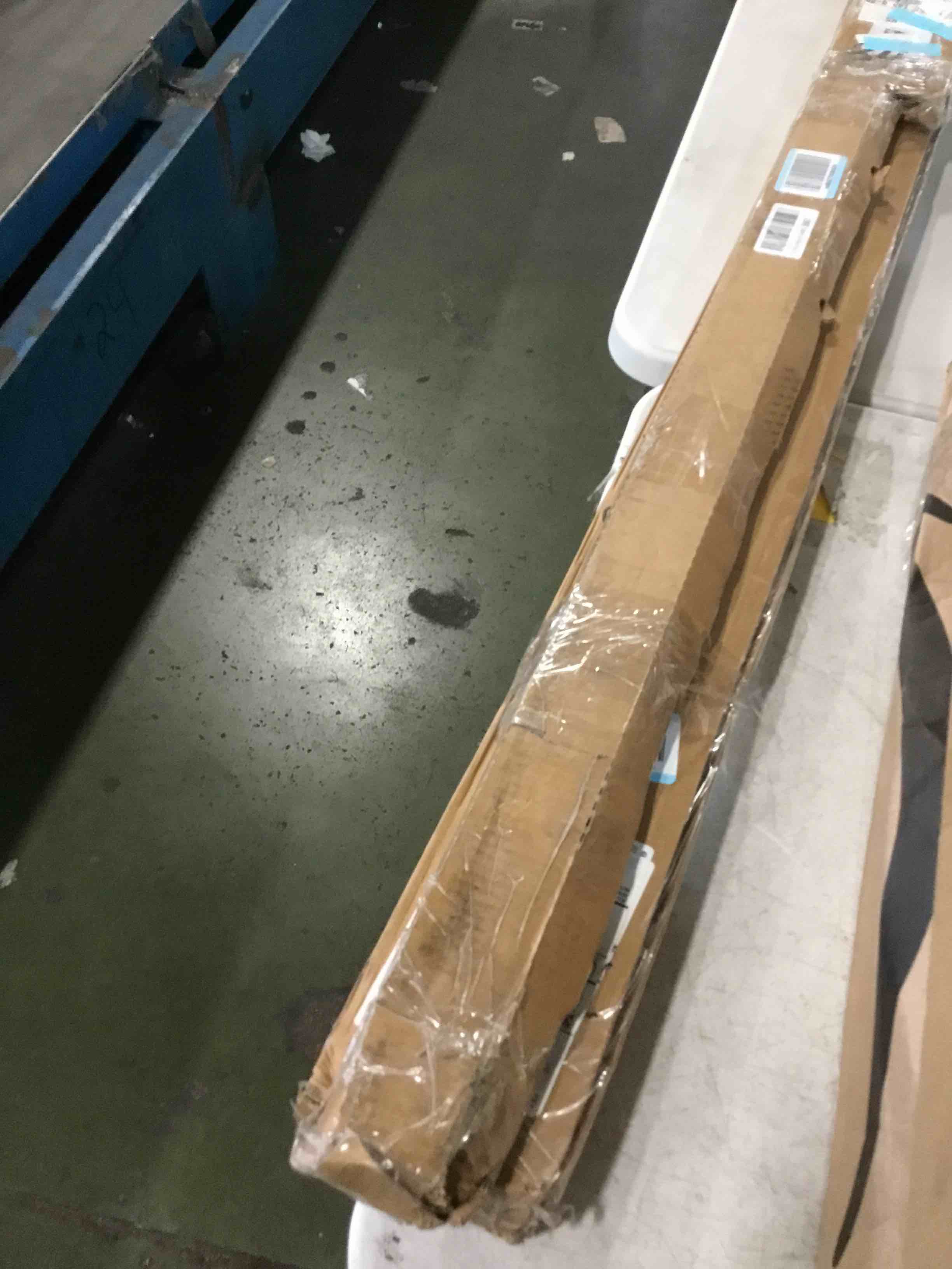 https://s3.amazonaws.com/lotting-images-prod/bidfta/TEA3567353_1751055406951.jpeg